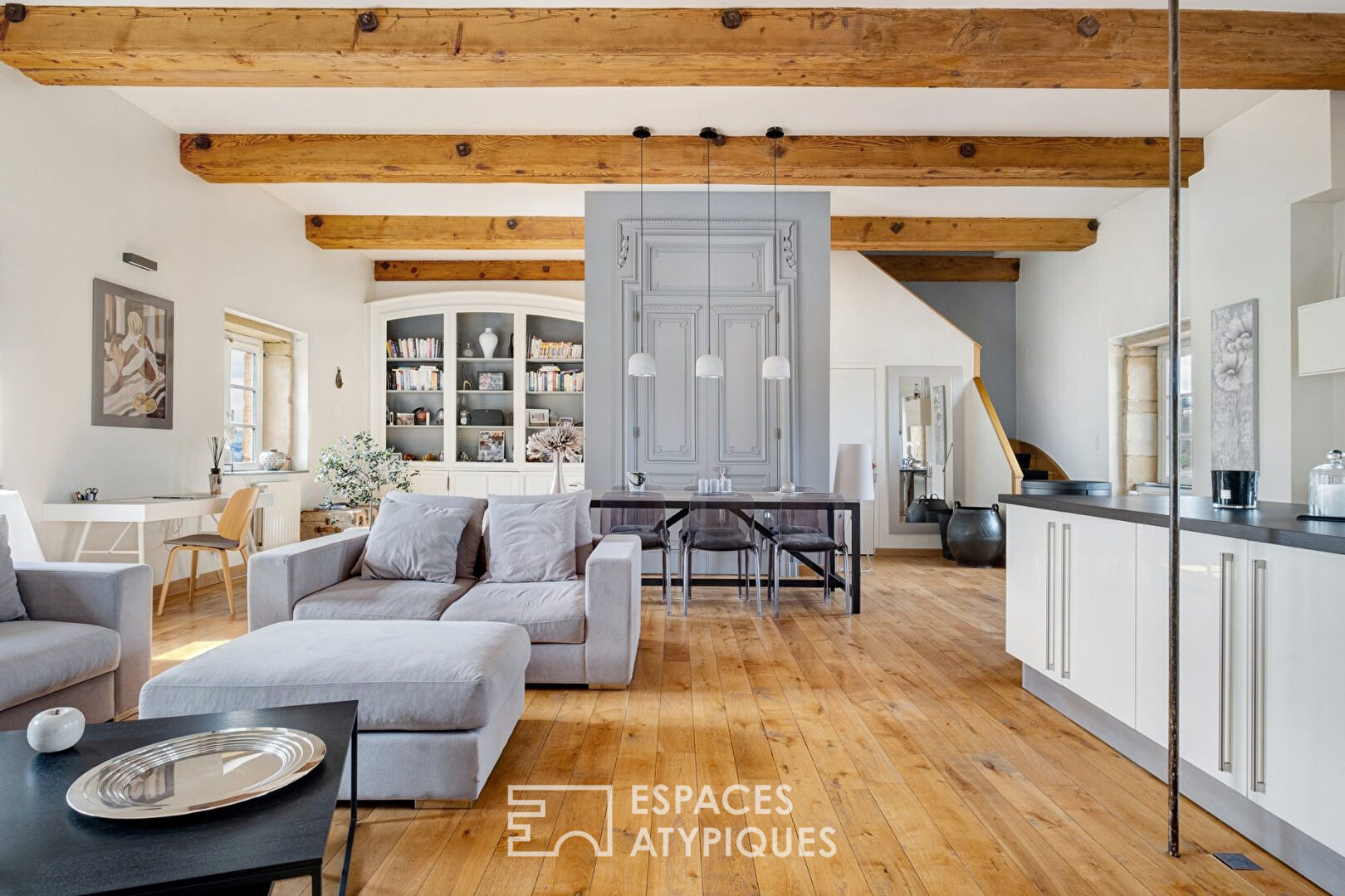 Agence immobilière de ESPACES ATYPIQUES LYON