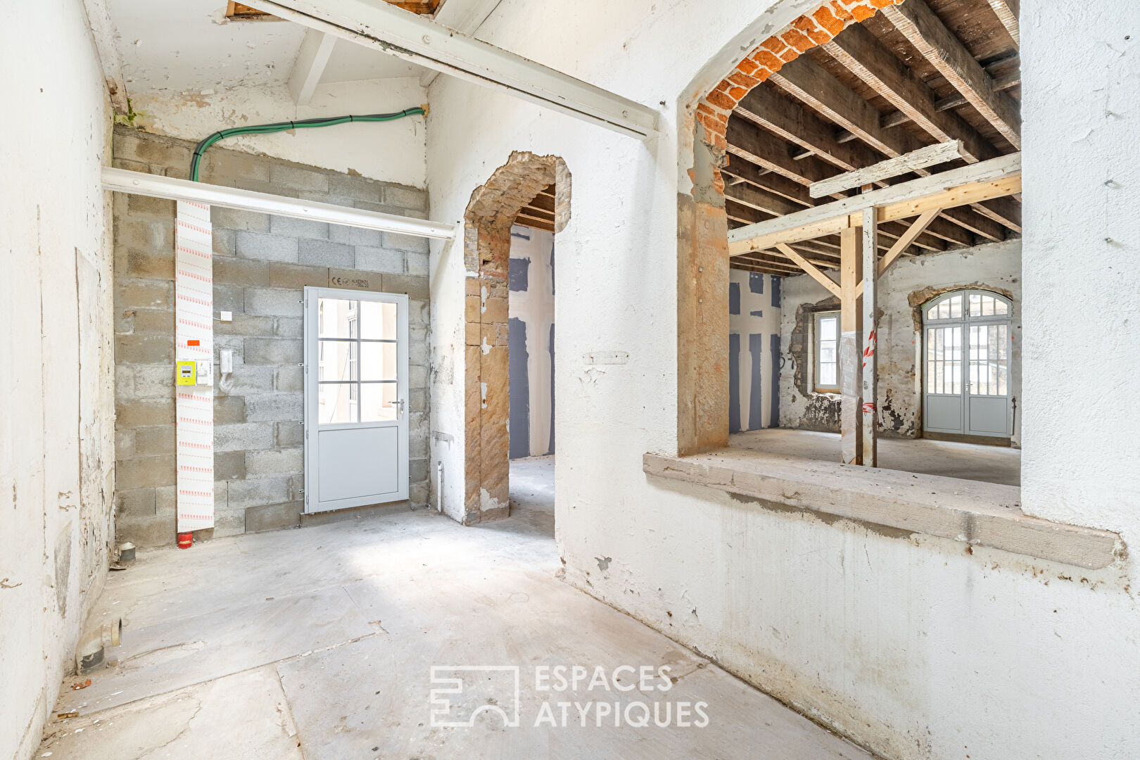 Photo Plateau à aménager avec terrasse image 4/5