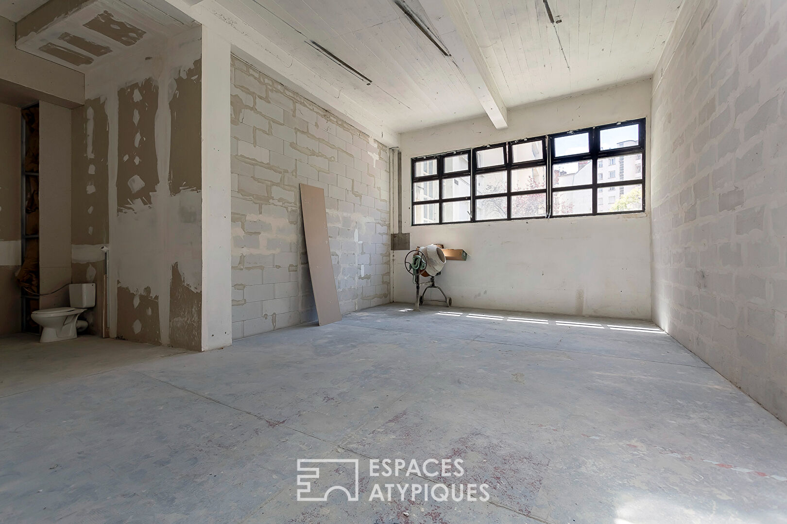 Photo Loft à rénover proche Saxe image 4/4