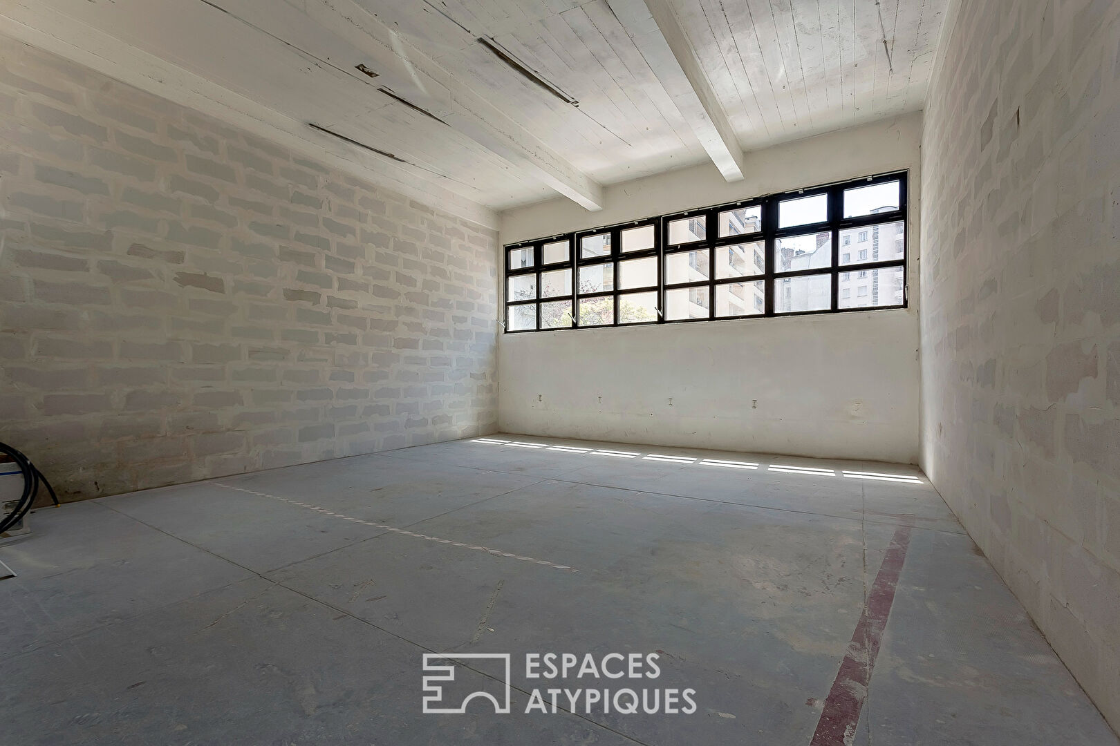 Loft à rénover proche Saxe