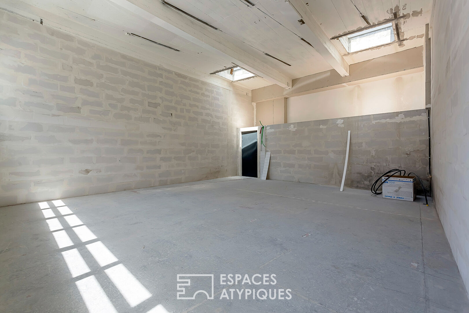 Photo Loft à rénover proche Saxe image 3/4
