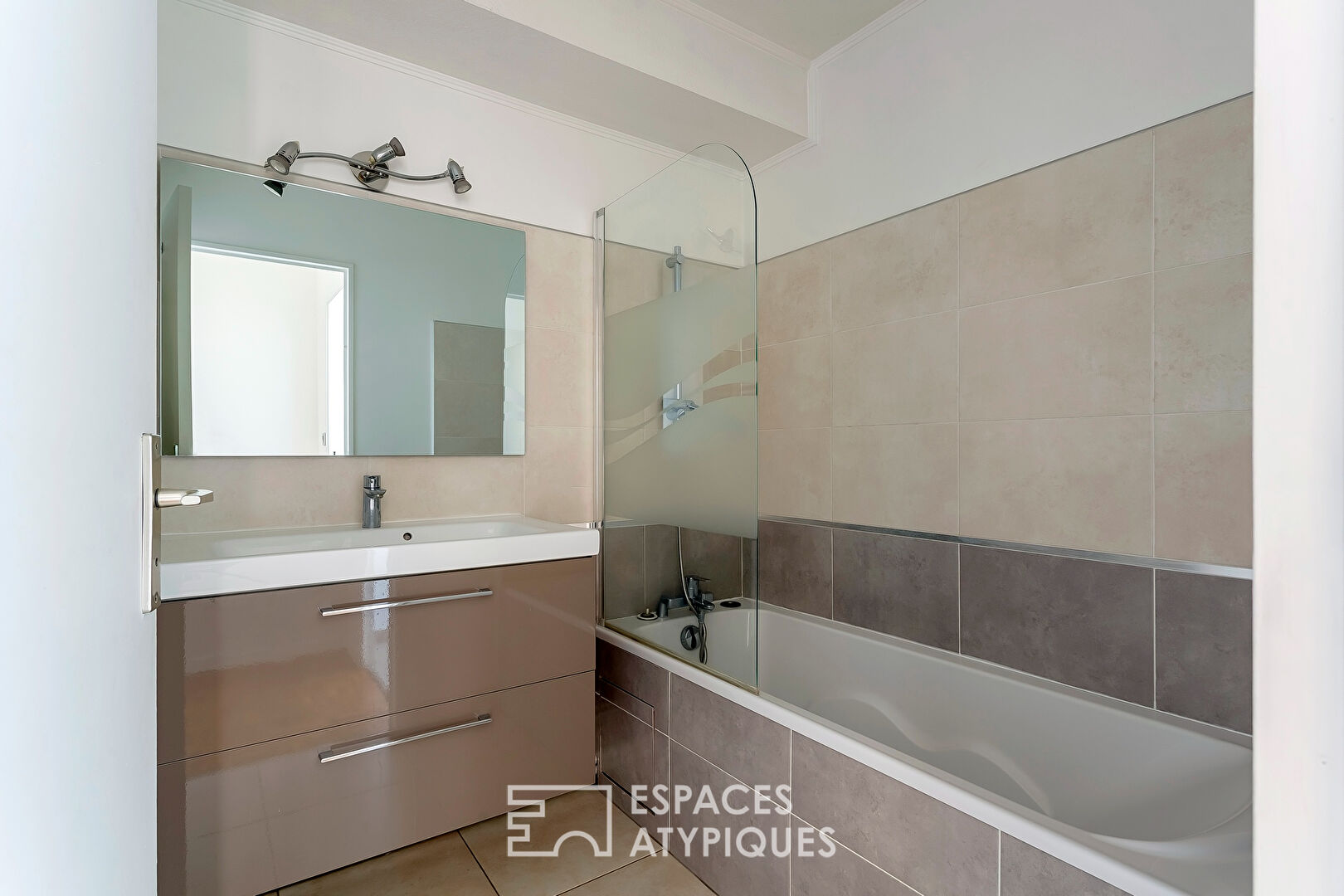 Photo Appartement T2 -Terrasse - Dernier étage. image 4/5