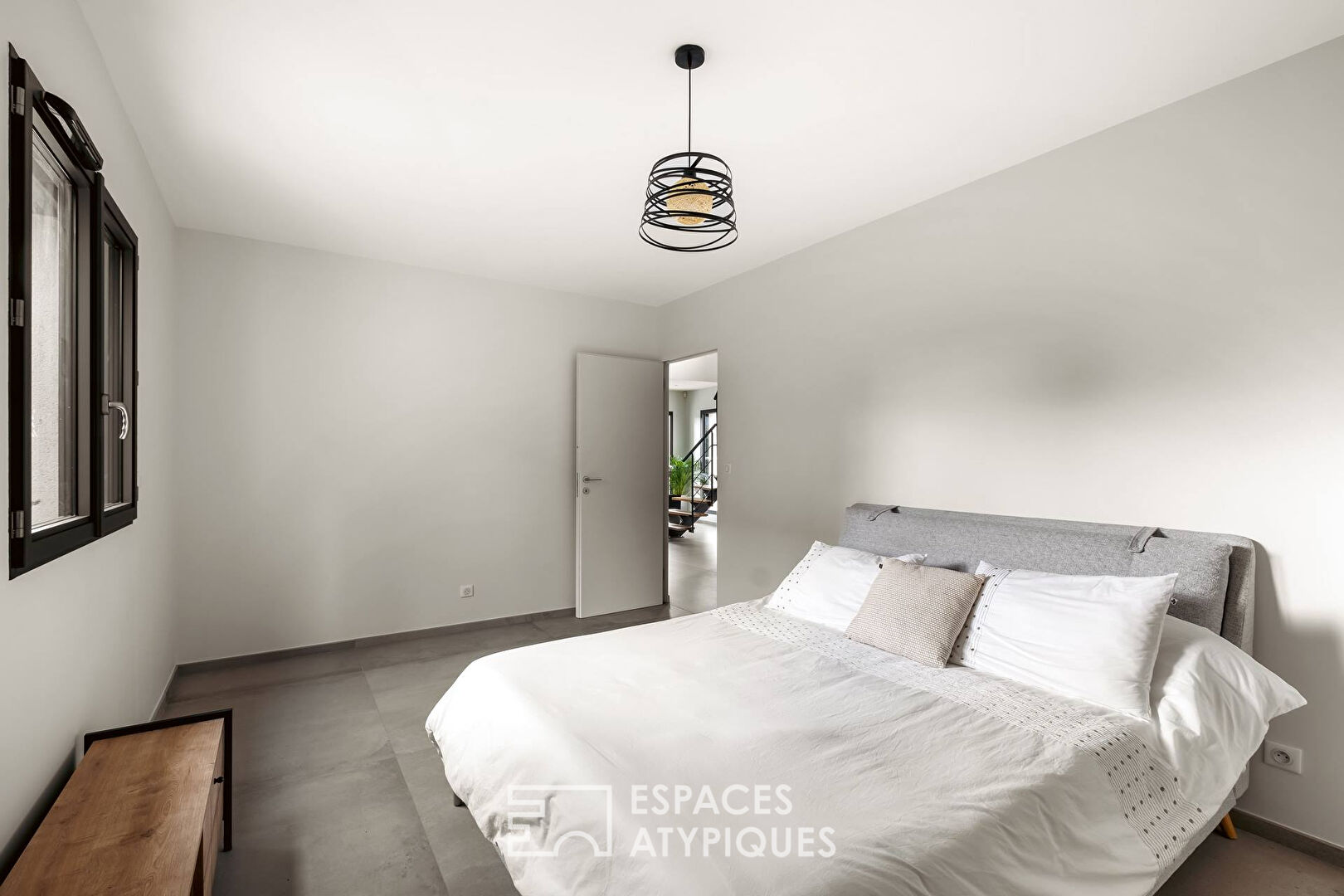 Photo Maison contemporaine avec piscine image 6/6