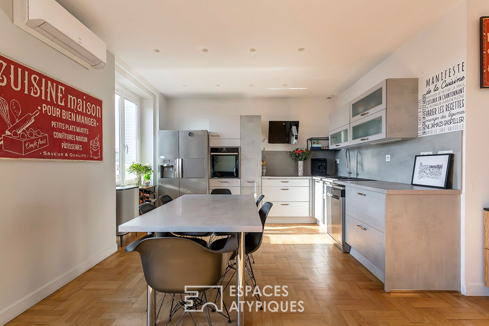 Photo Rénovation moderne proche de la place Ambroise Courtois image 2/6