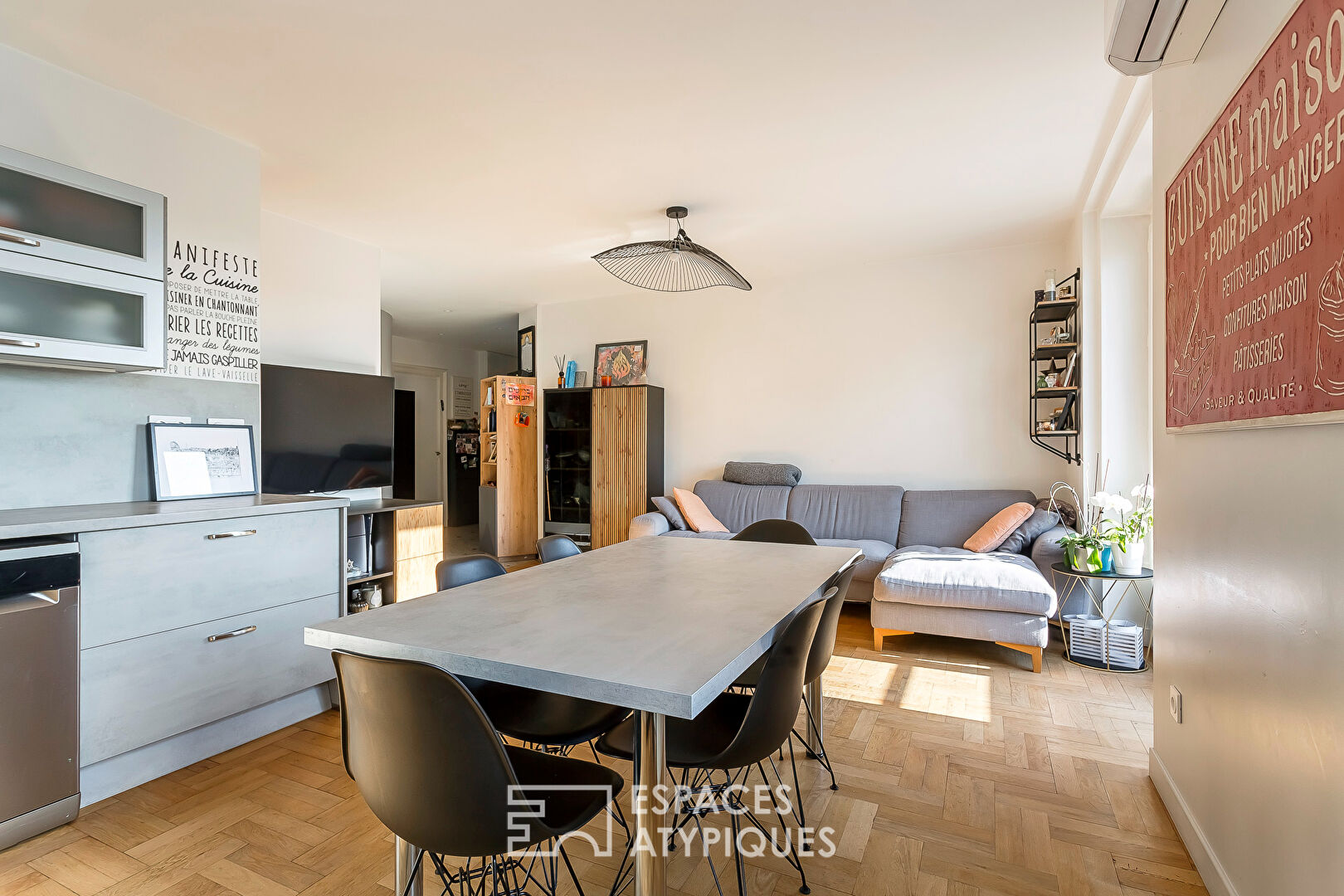 Photo Rénovation moderne proche de la place Ambroise Courtois image 6/6