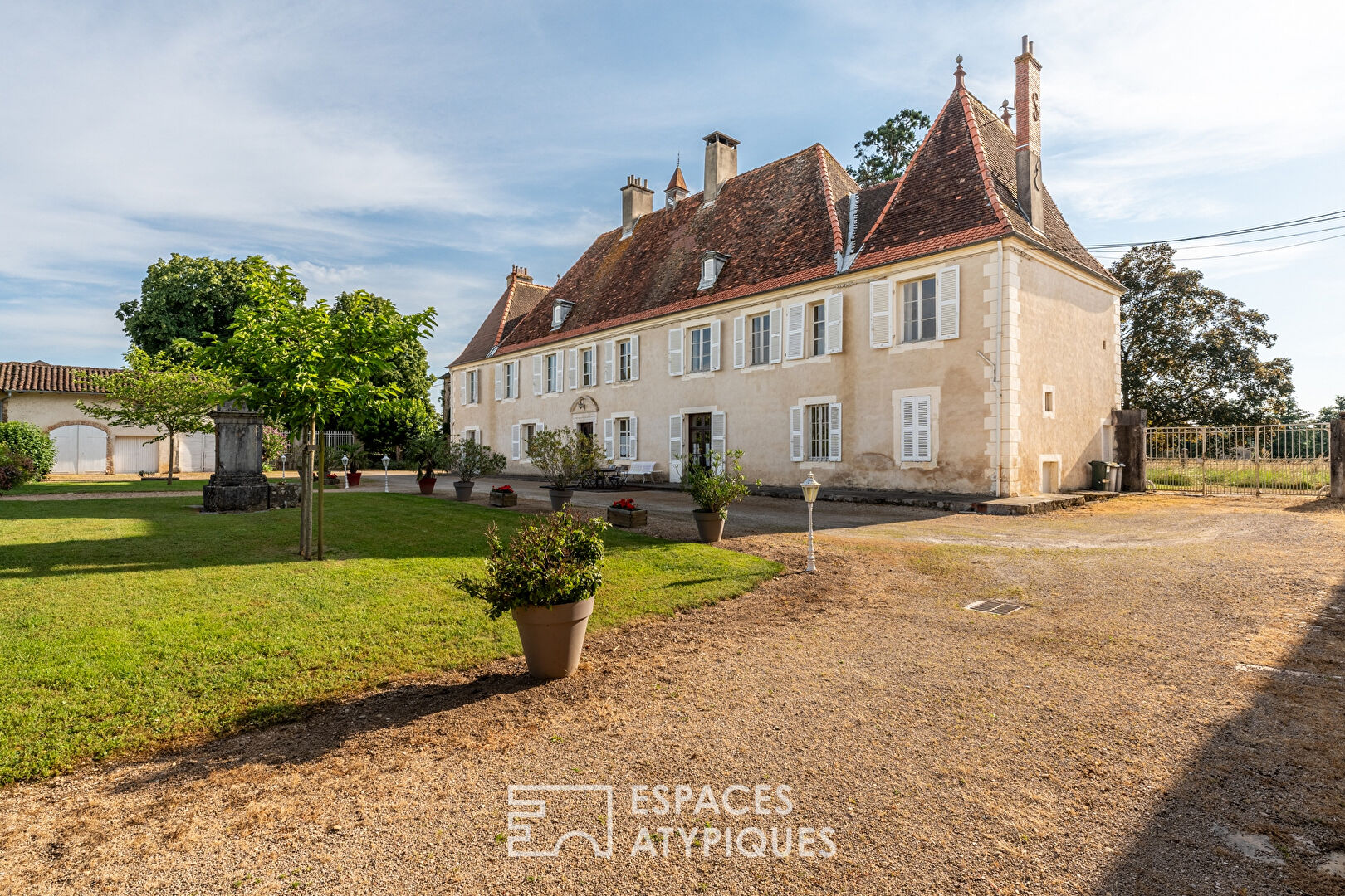 Photo Chateau d'exception au coeur de Bourg en Bresse image 3/6