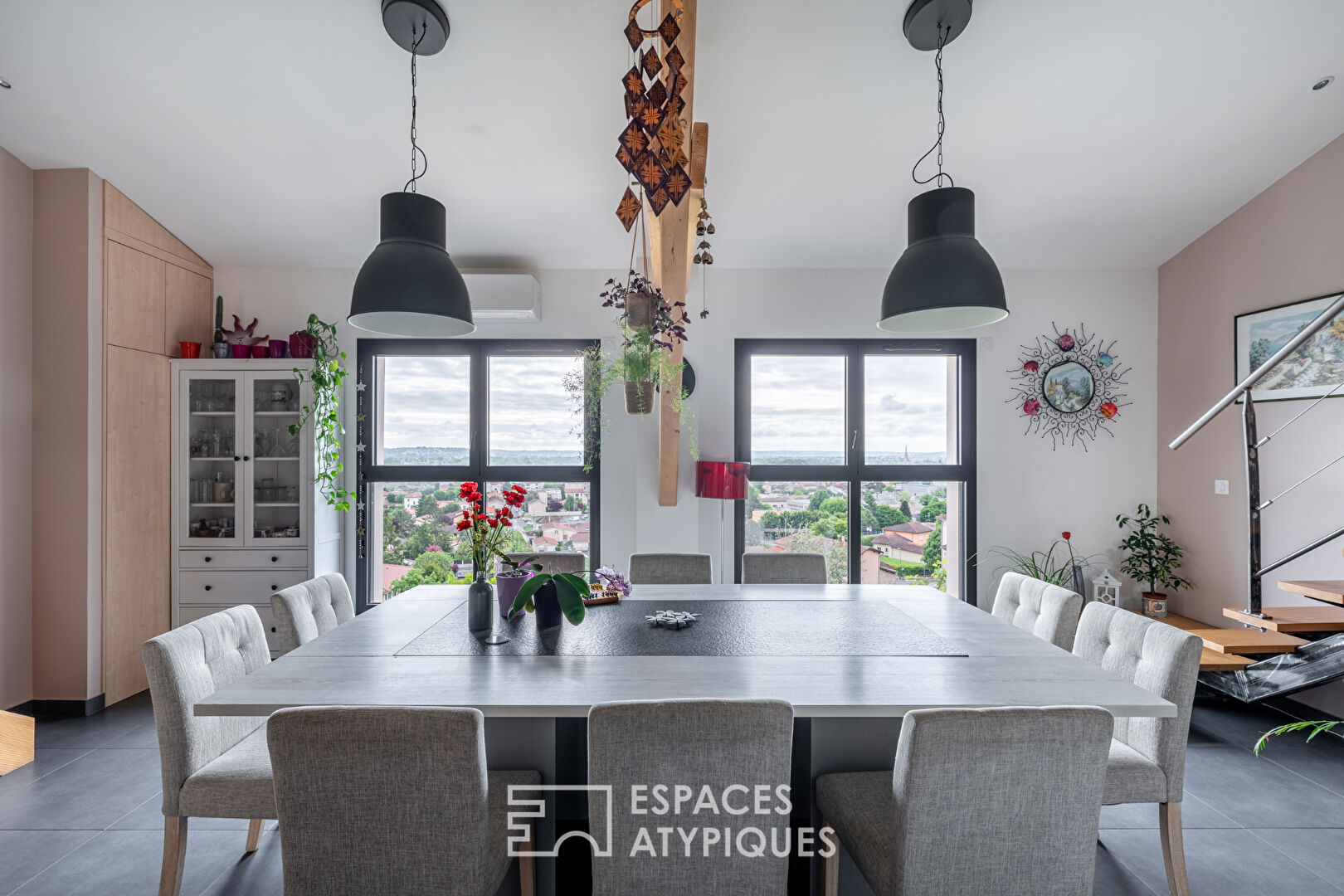 Agence immobilière de ESPACES ATYPIQUES LYON - ESPACES ATYPIQUES Villefranche