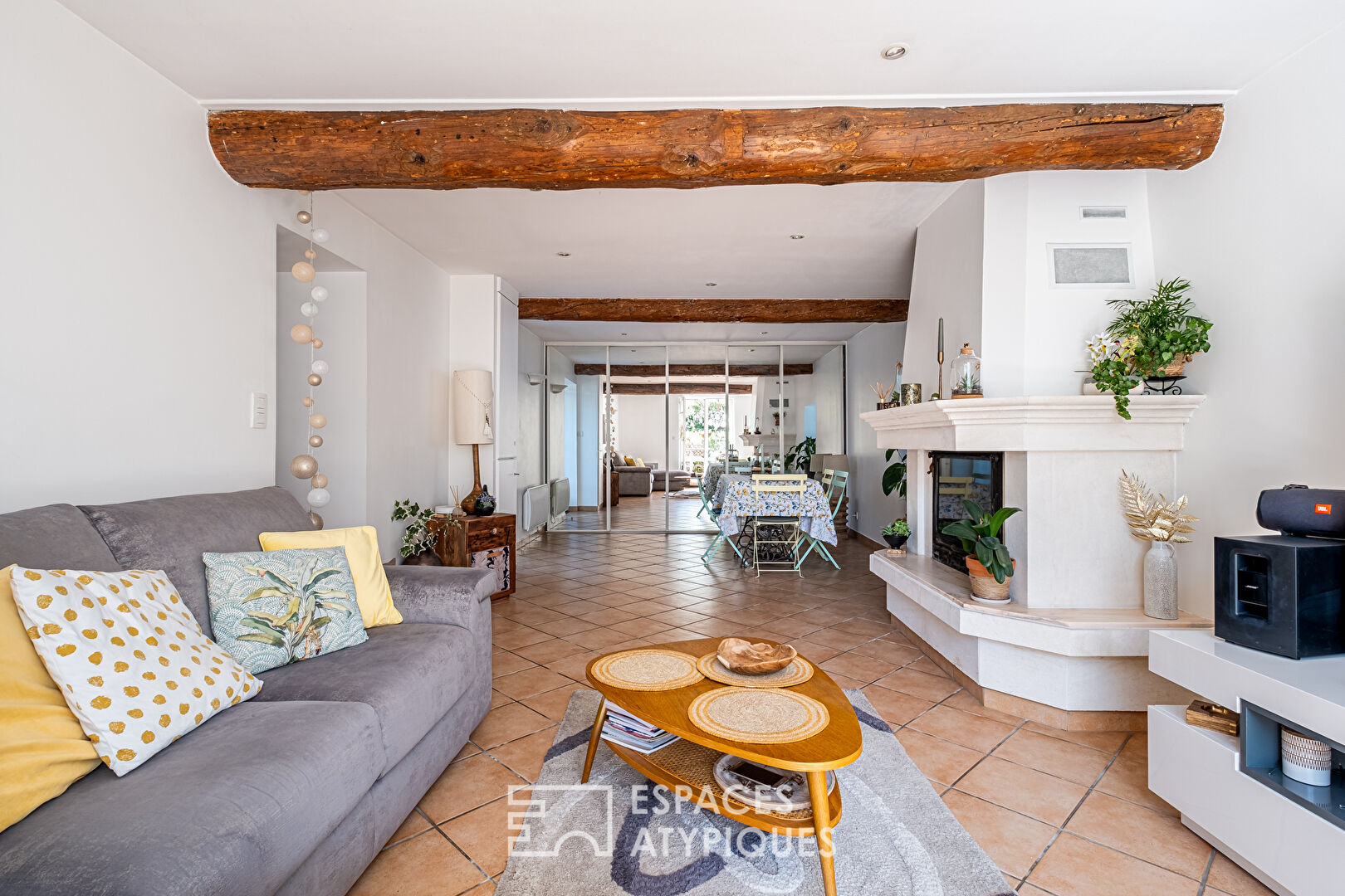 Photo Maison de charme avec un jardin bucolique image 5/6