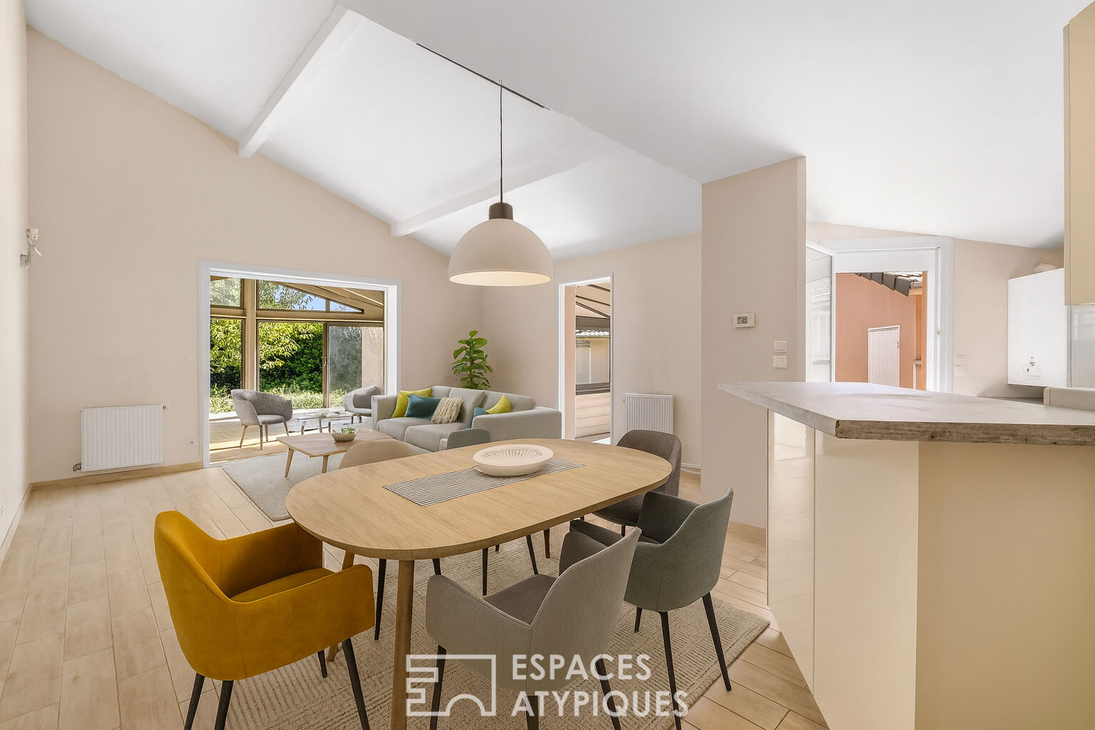 Photo Maison moderne avec piscine image 5/6