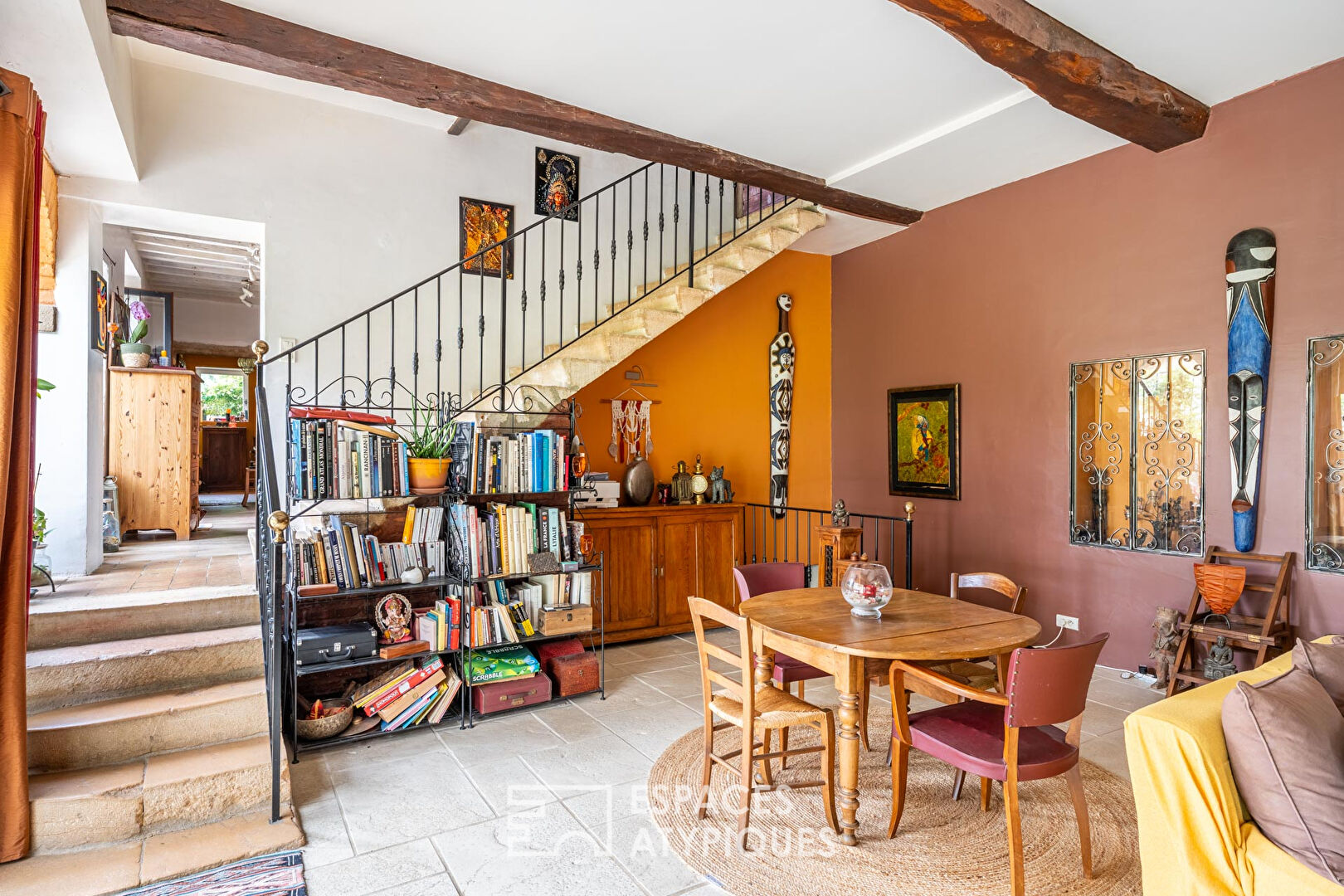 Photo Ancienne ferme rénovée avec charme et authenticité à la campagne image 3/6