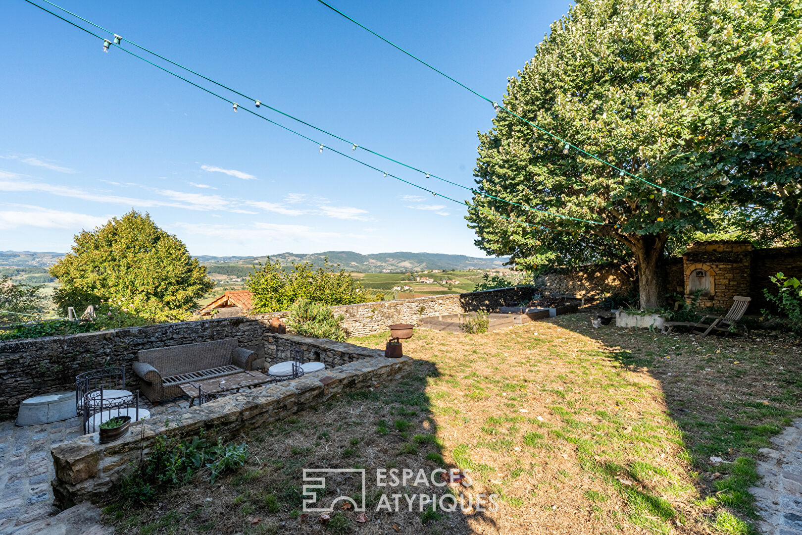 Maison en pierres avec dépendance et vue exceptionnelle