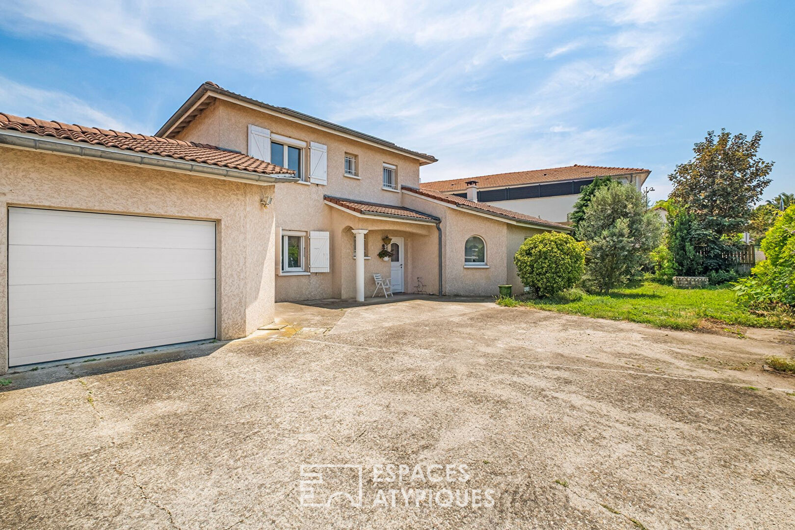 Photo Maison familiale à proximité du centre de Sérézin image 2/6