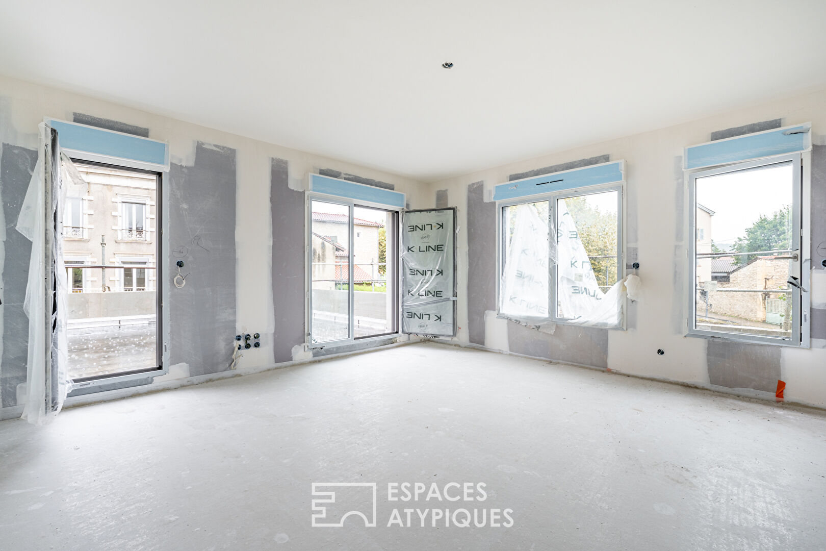 Photo Appartement avec terrasse en plein centre ville image 2/6