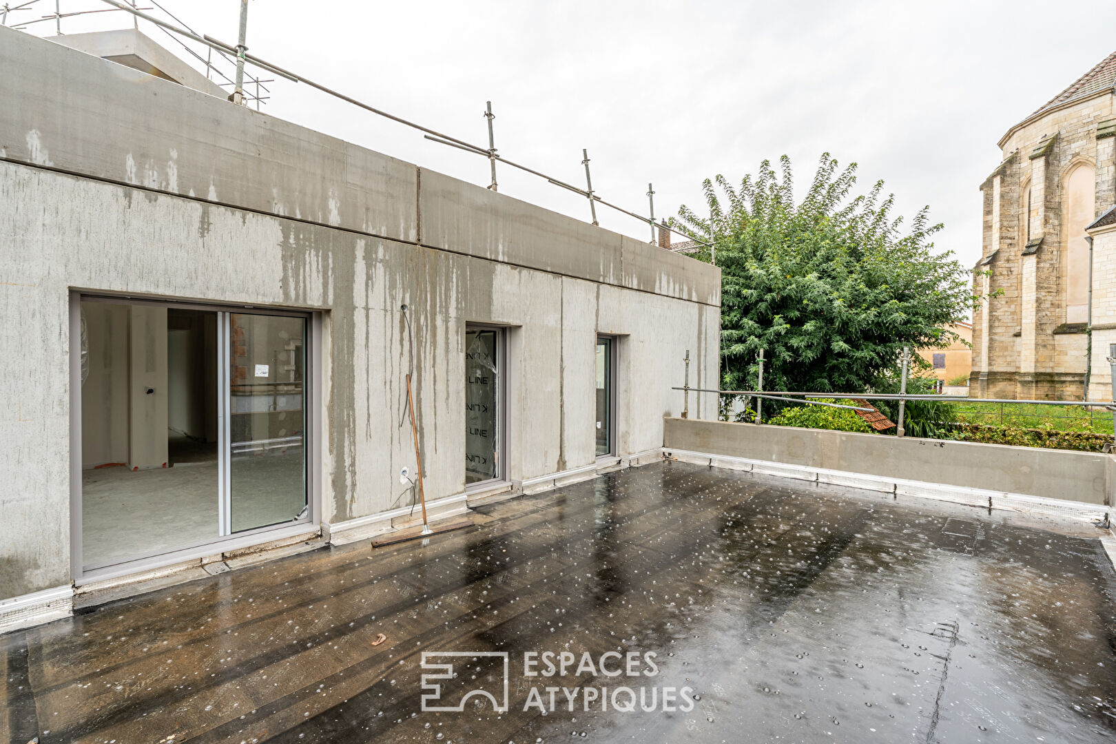 Photo Appartement avec terrasse en plein centre ville image 3/6