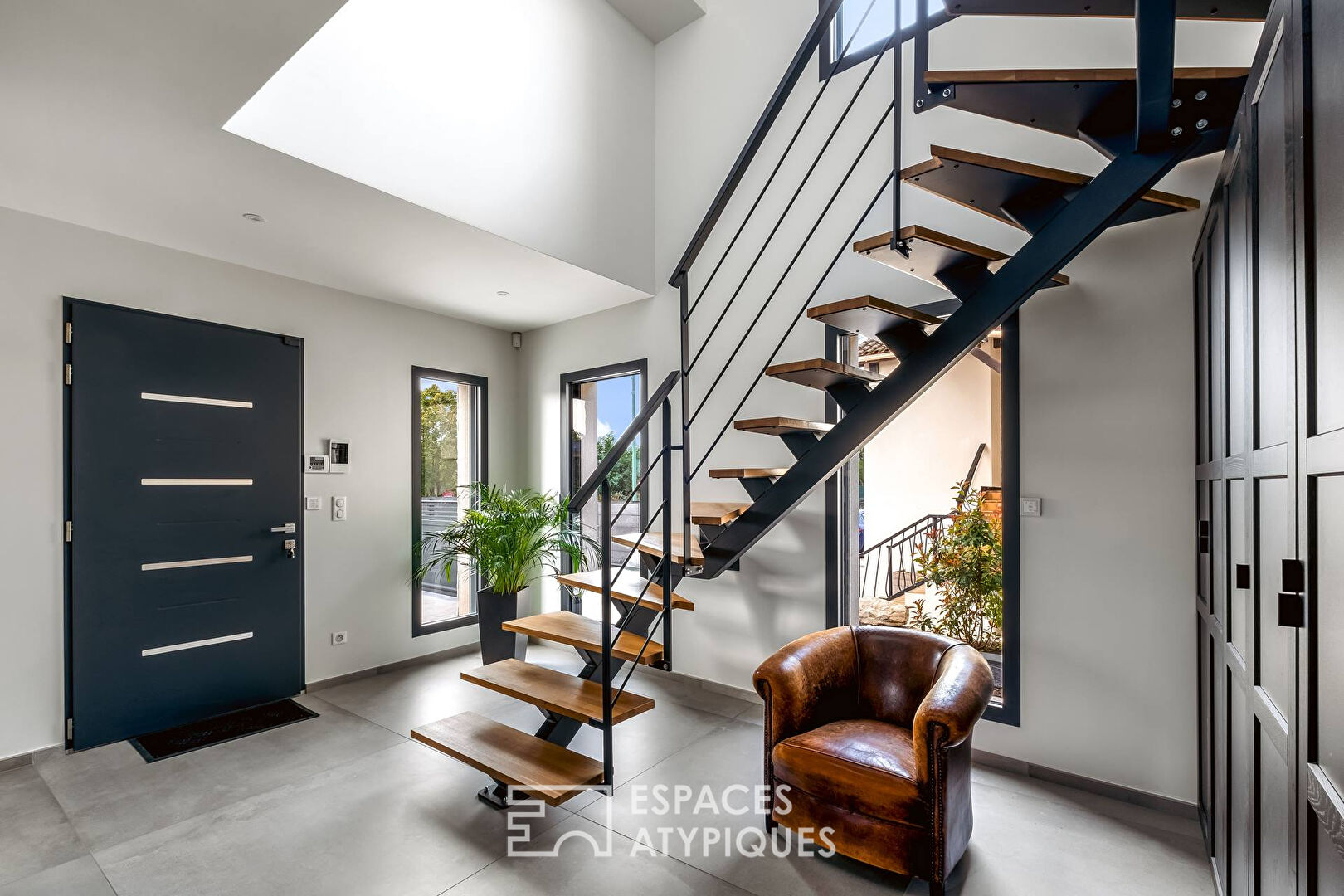 Photo Maison contemporaine avec piscine image 4/6