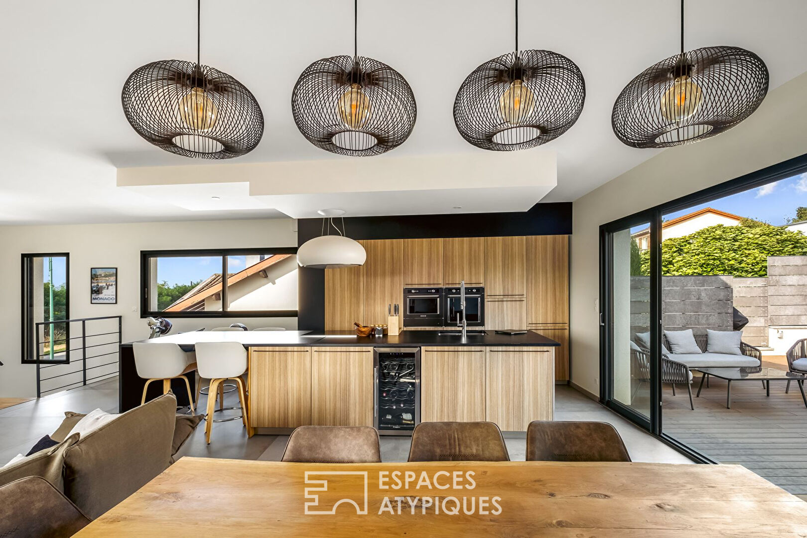 Photo Maison contemporaine avec piscine image 5/6