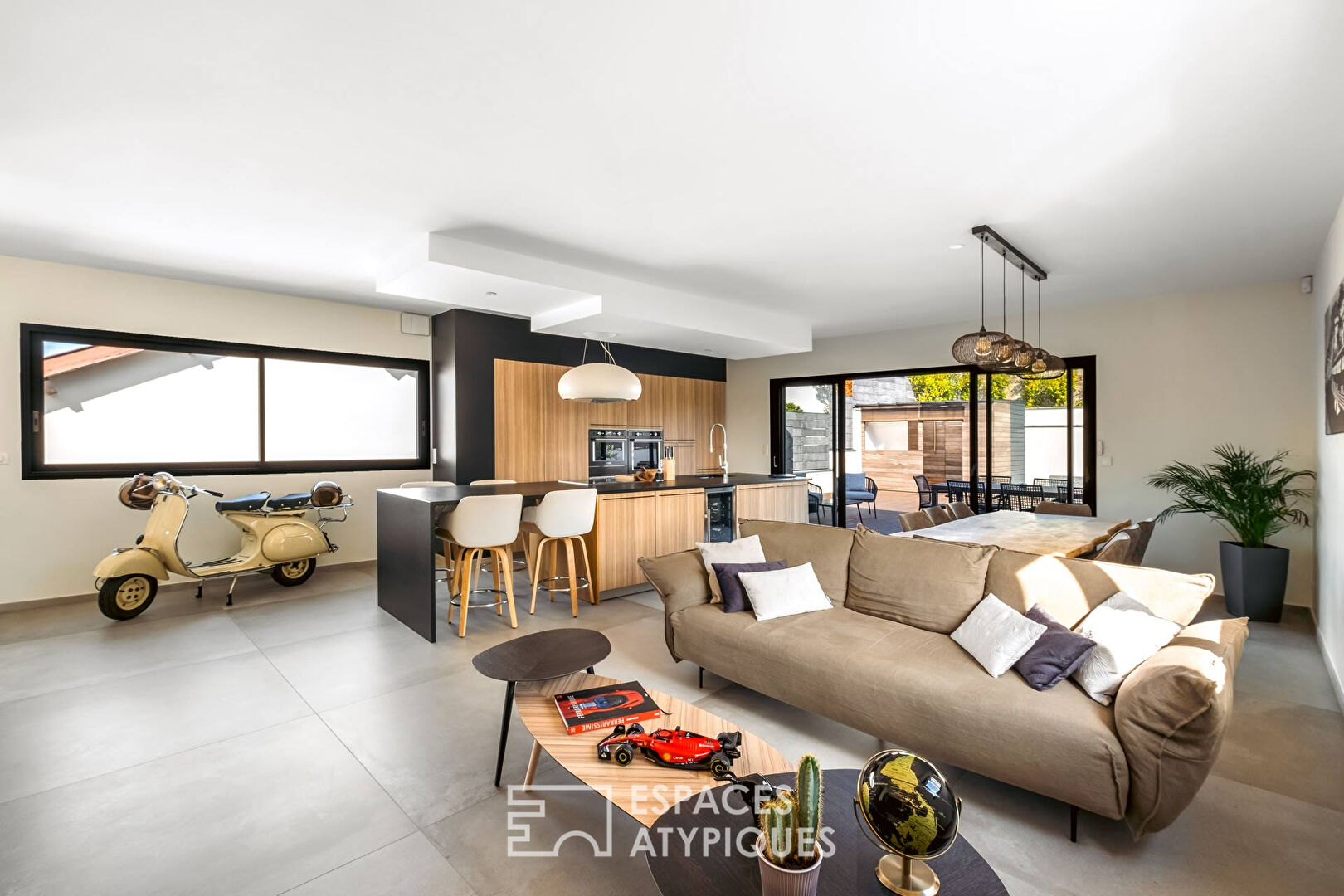 Photo Maison contemporaine avec piscine image 6/6