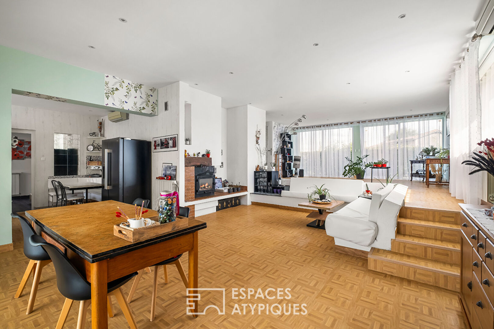 Photo Maison d'architecte familiale avec piscine image 5/6
