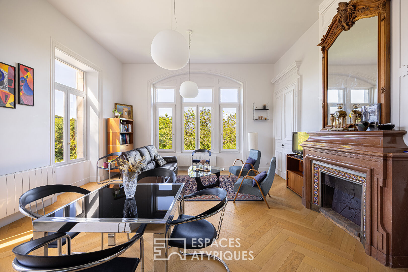 Photo Appartement rénové au coeur d'un château avec jardin et piscine image 6/6