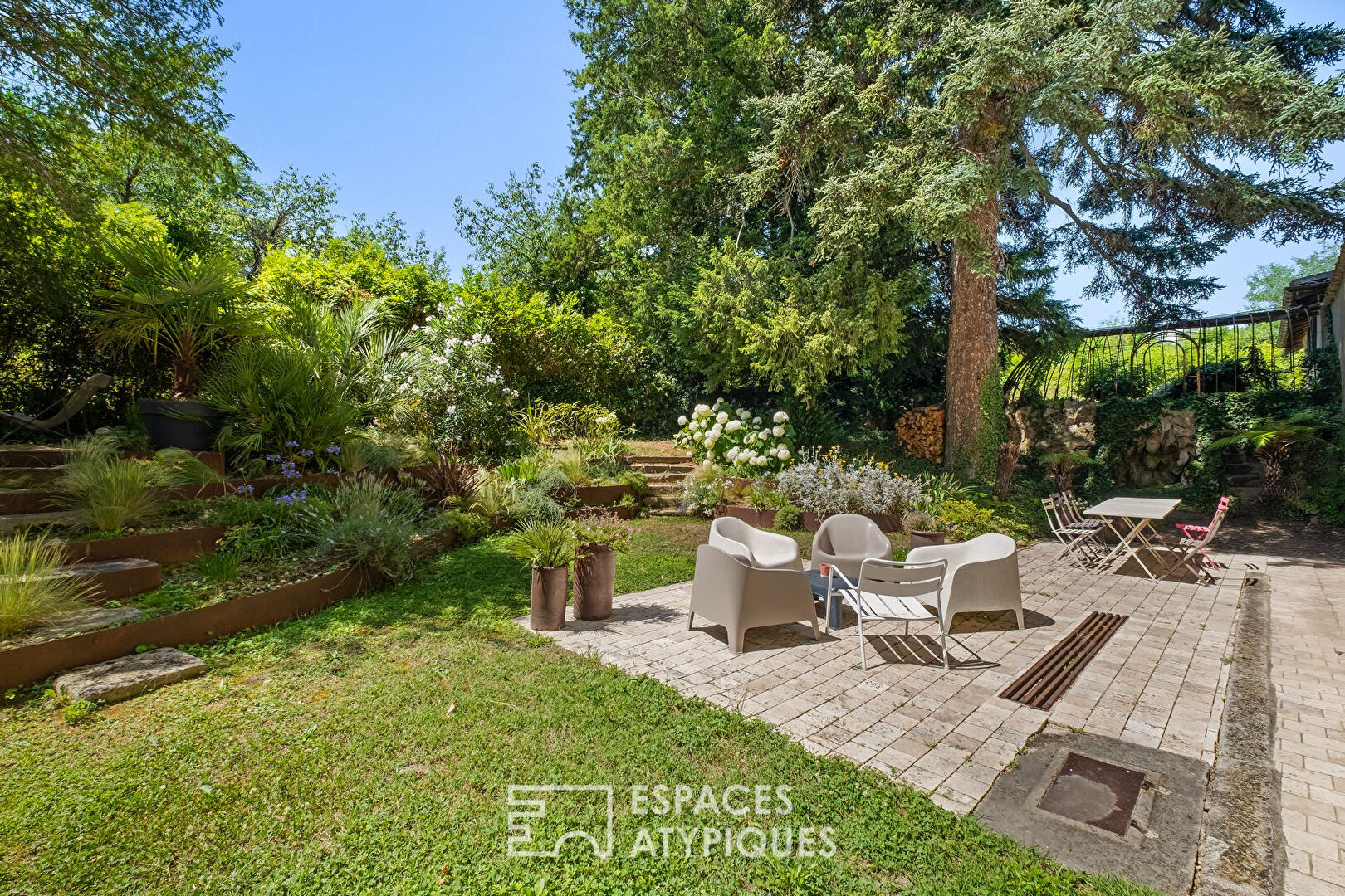 Photo Duplex de charme avec jardin dans une maison de maître à Irigny image 2/6