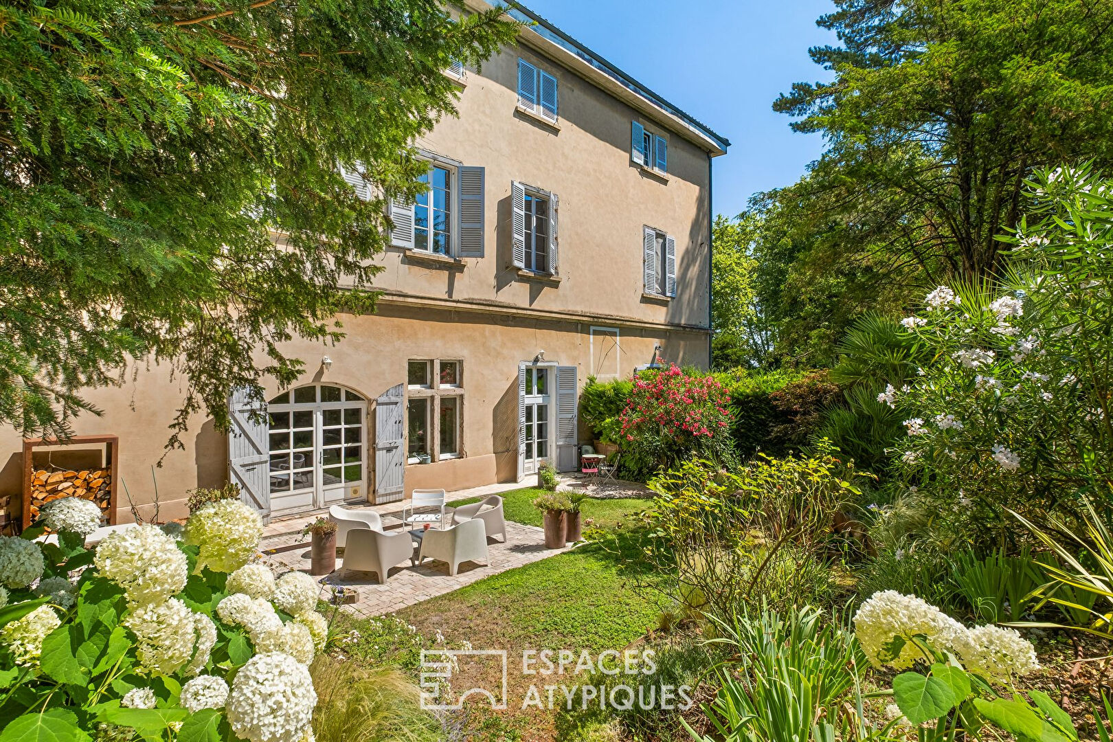 Photo Duplex de charme avec jardin dans une maison de maître à Irigny image 3/6