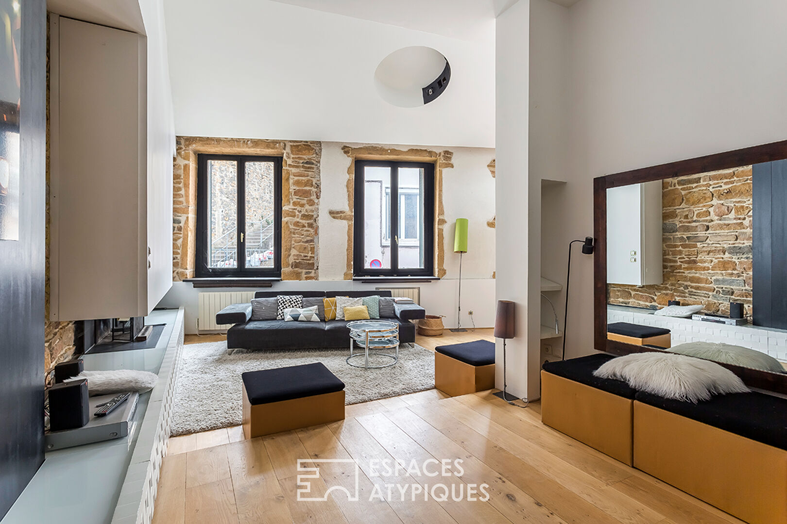 Photo Duplex d'architecte quartier Saint Georges dans le Vieux Lyon image 2/5