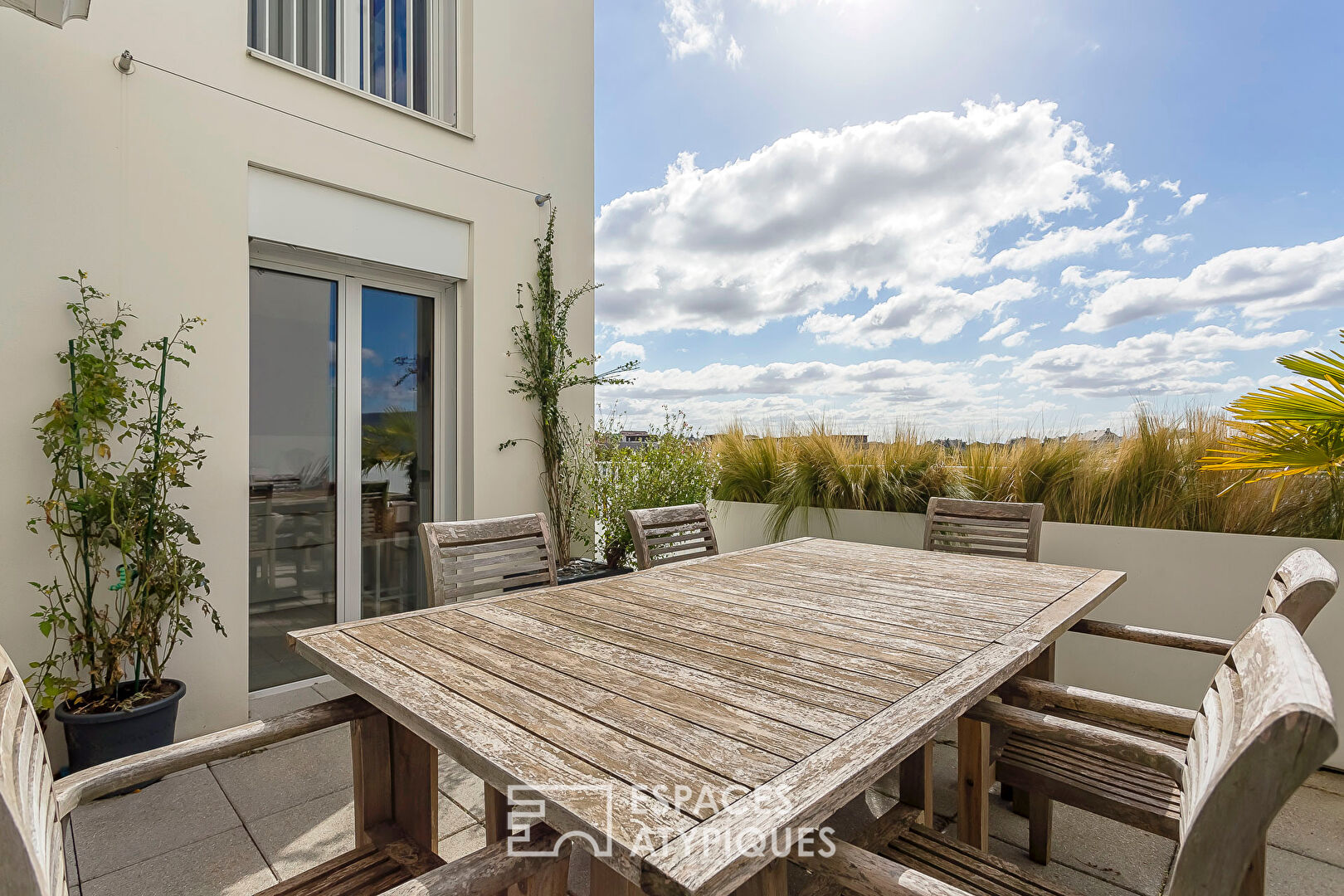 Photo Duplex en dernier étage avec terrasse et vue image 4/6