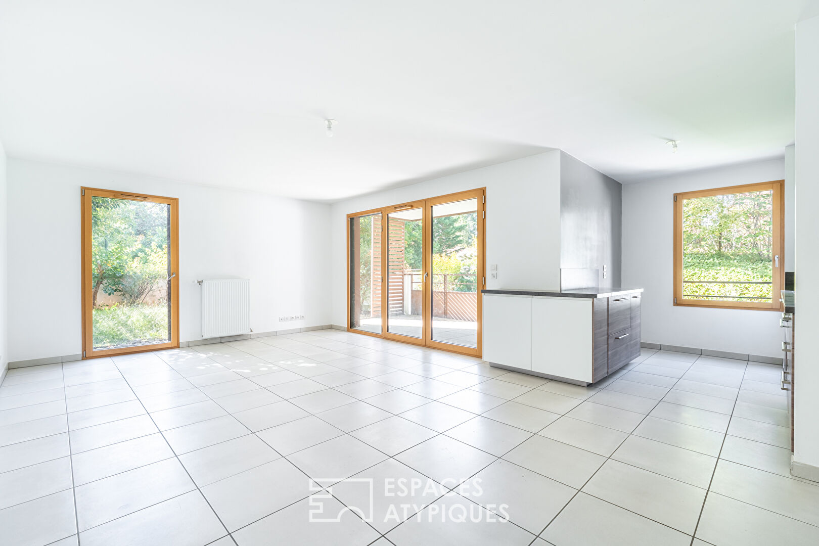Photo Très bel appartement dans résidence de standing avec piscine image 2/6