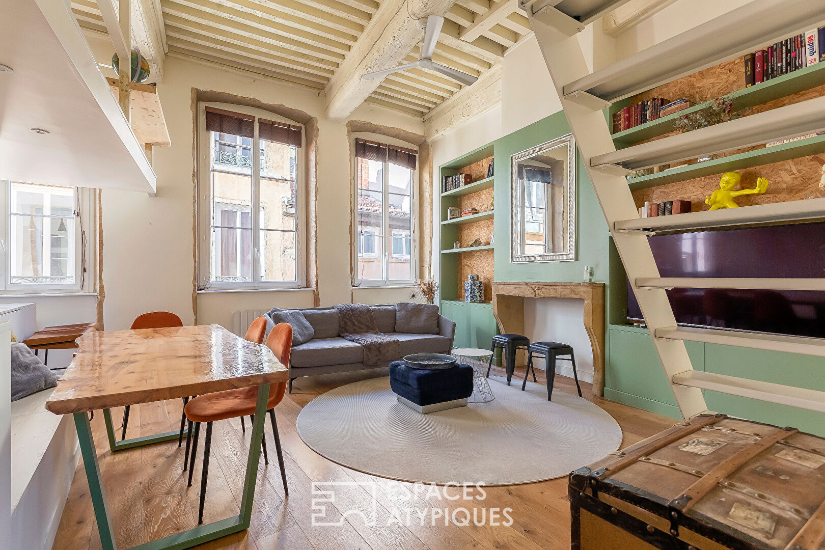 Appartement rénové au cachet de l'ancien préservé.