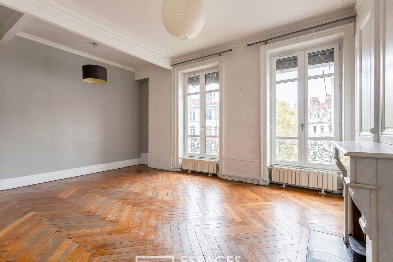 Photo Bel haussmannien de 77m2, 3 pièces image 4/6