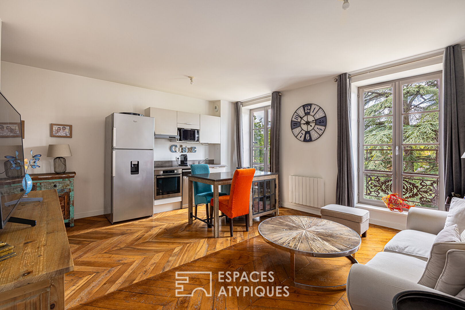 Appartement entièrement rénové dans une ancienne bâtisse