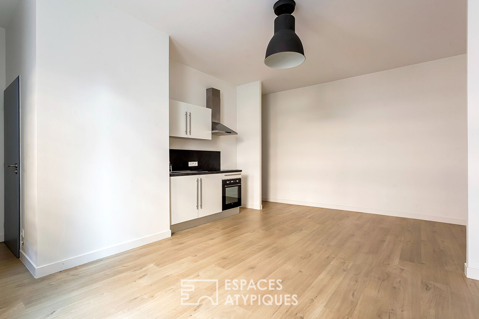 Photo Appartement rénové avec terrasse proche du parc image 6/6