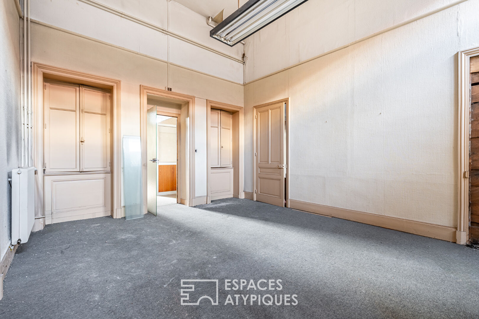 Bureaux de 154 m2 à rénover au coeur de Villefranche-sur-Saone
