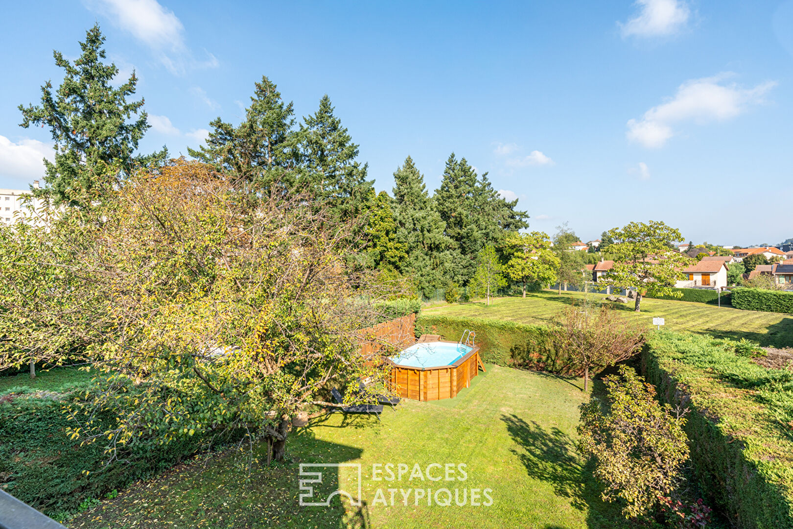 Photo Maison familiale avec jardin et piscine image 3/6