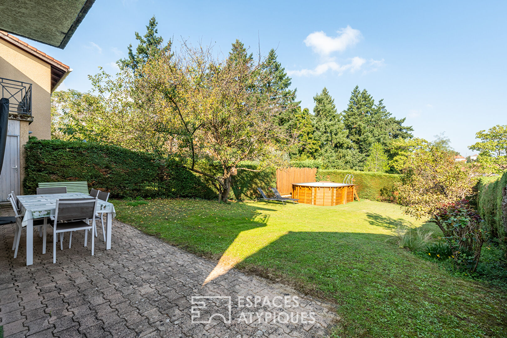 Photo Maison familiale avec jardin et piscine image 5/6
