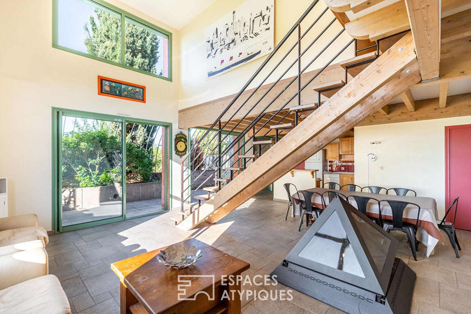 Photo Propriété de caractère sur les hauteurs de Fleurie avec piscine et vue imprenable image 4/6