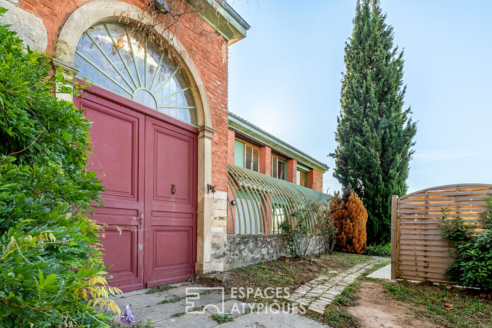 Photo Propriété de caractère sur les hauteurs de Fleurie avec piscine et vue imprenable image 6/6