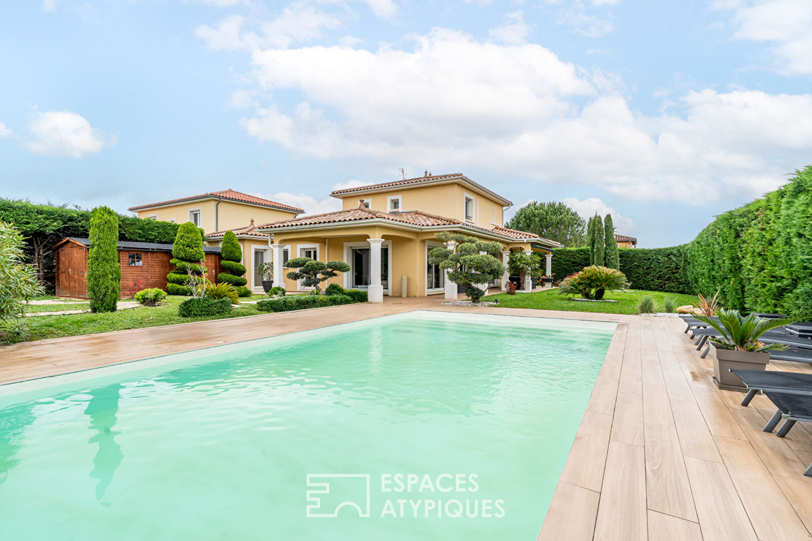 Photo Villa au calme avec piscine sur les hauteurs de Saint-Bonnet-de-Mûre image 1/6