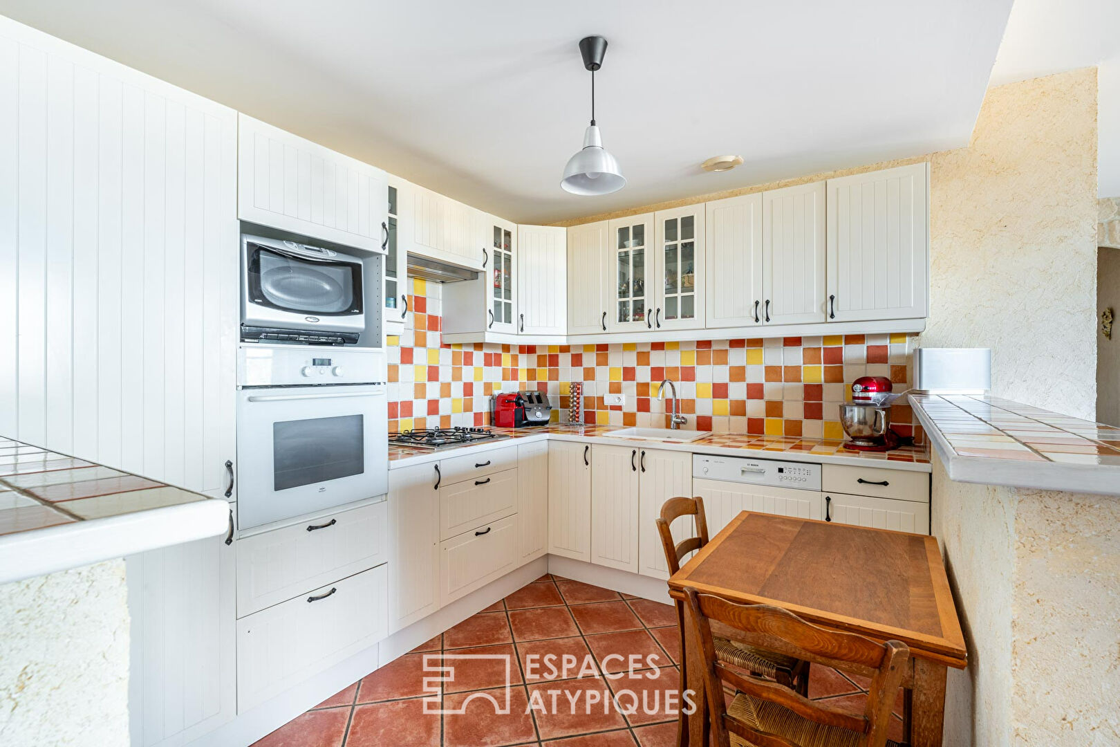 Photo Appartement au dernier étage dans une bâtisse en pierres image 5/6