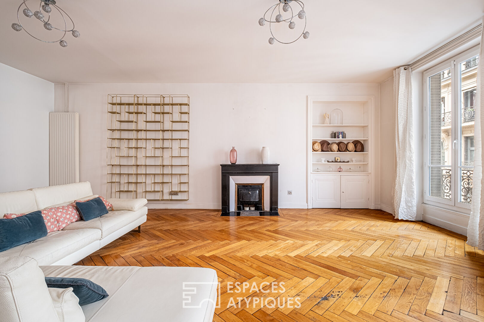 Photo Appartement de caractère en étage élevé avec ascenseur quartier Grôlée image 2/6