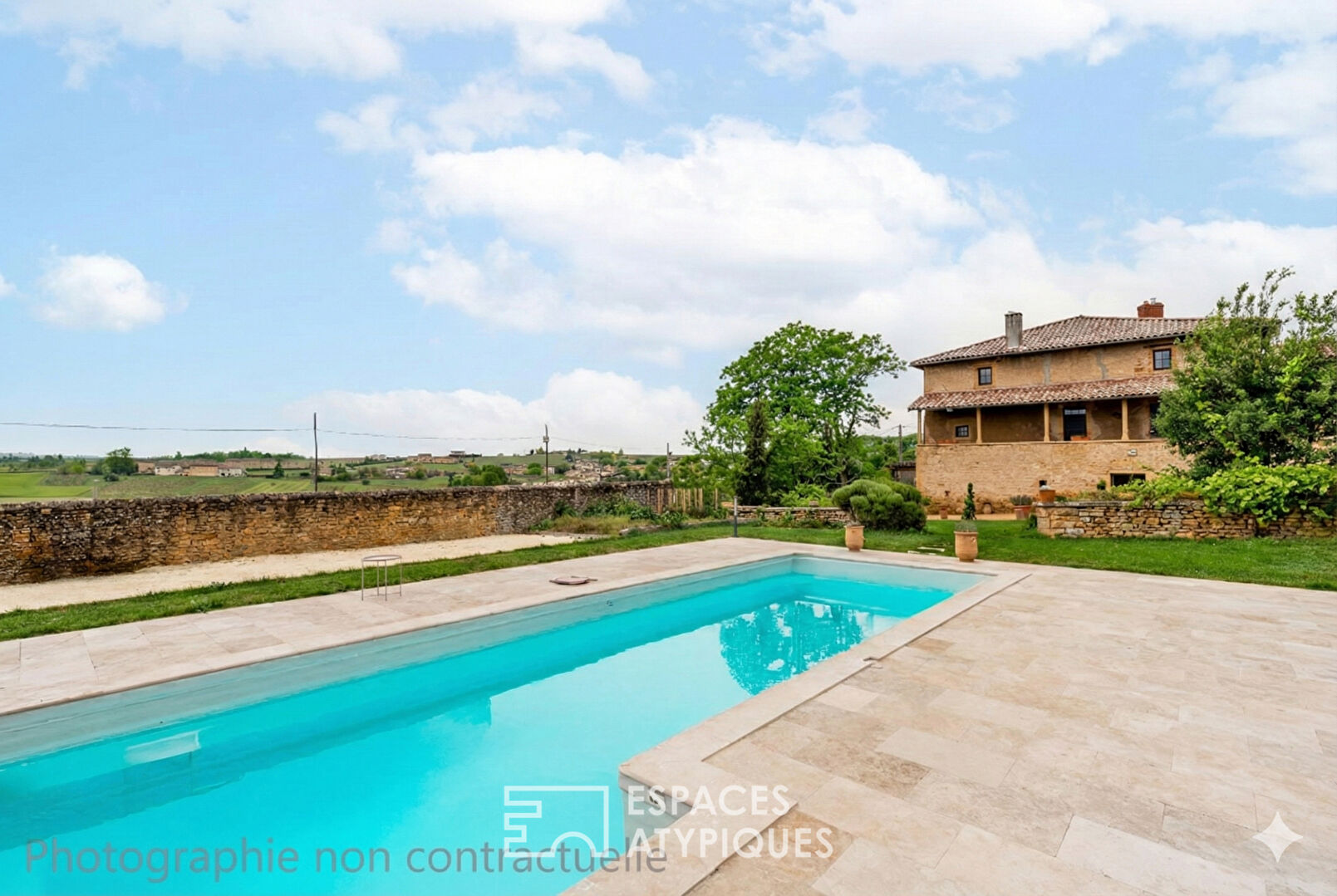 Agence immobilière de ESPACES ATYPIQUES LYON - ESPACES ATYPIQUES Villefranche