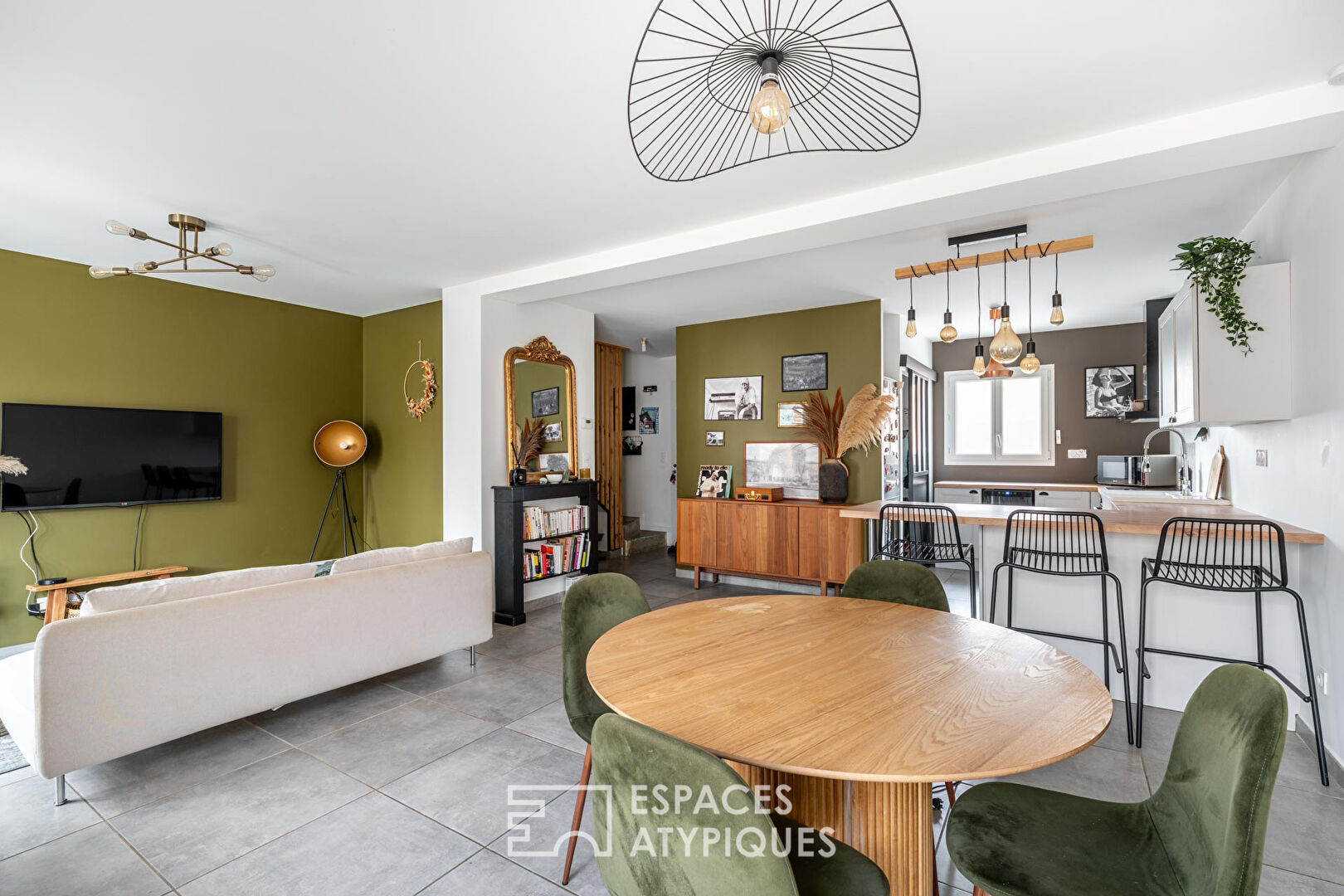 Agence immobilière de ESPACES ATYPIQUES LYON - ESPACES ATYPIQUES Villefranche