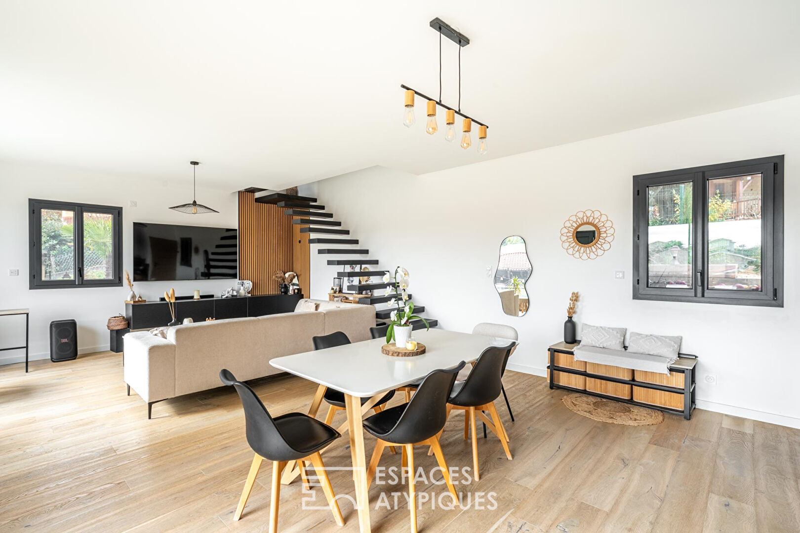 Photo Maison récente avec prestations haut de gamme image 3/6