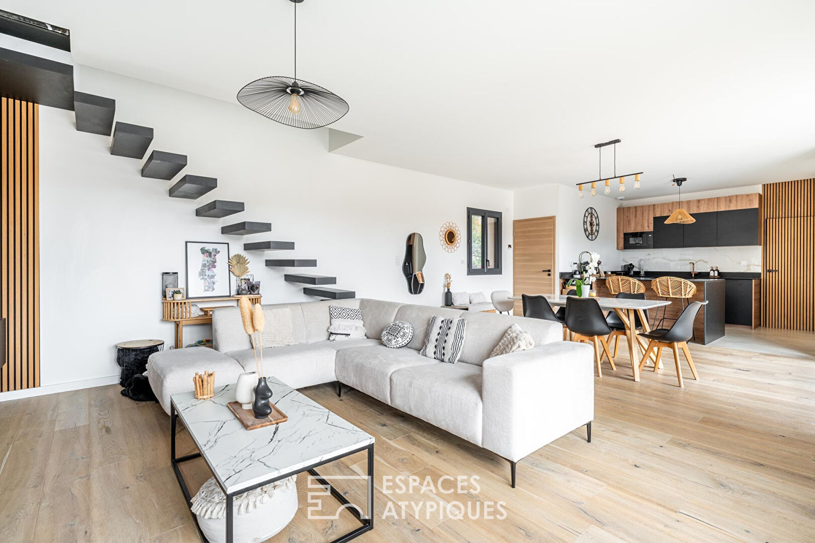 Photo Maison récente avec prestations haut de gamme image 4/6