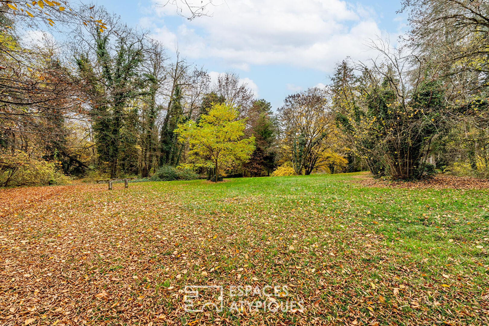 Photo Maison de maître avec grandes dépendances image 6/6