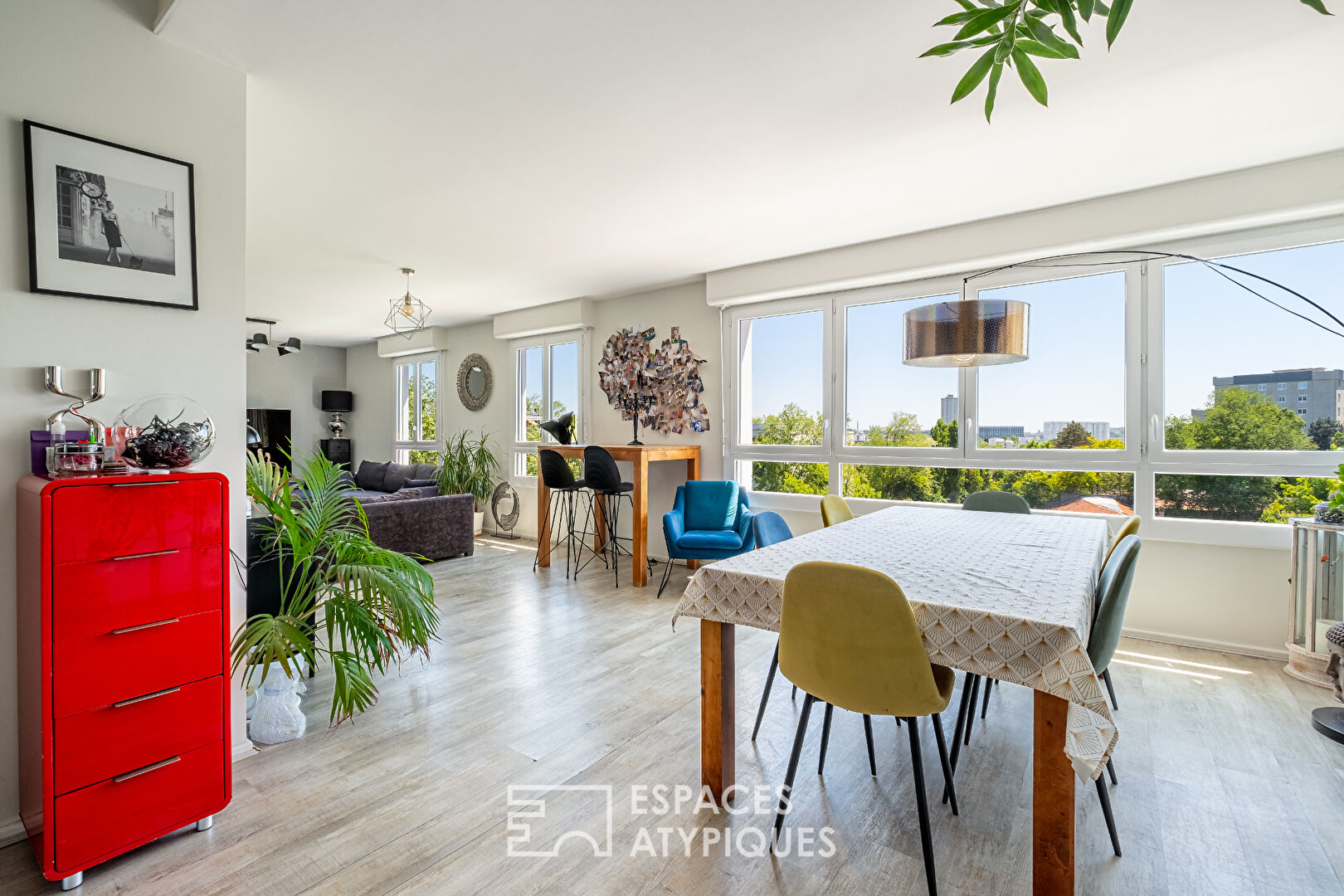 Photo Duplex rénové en dernier étage avec terrasse panoramique image 3/6