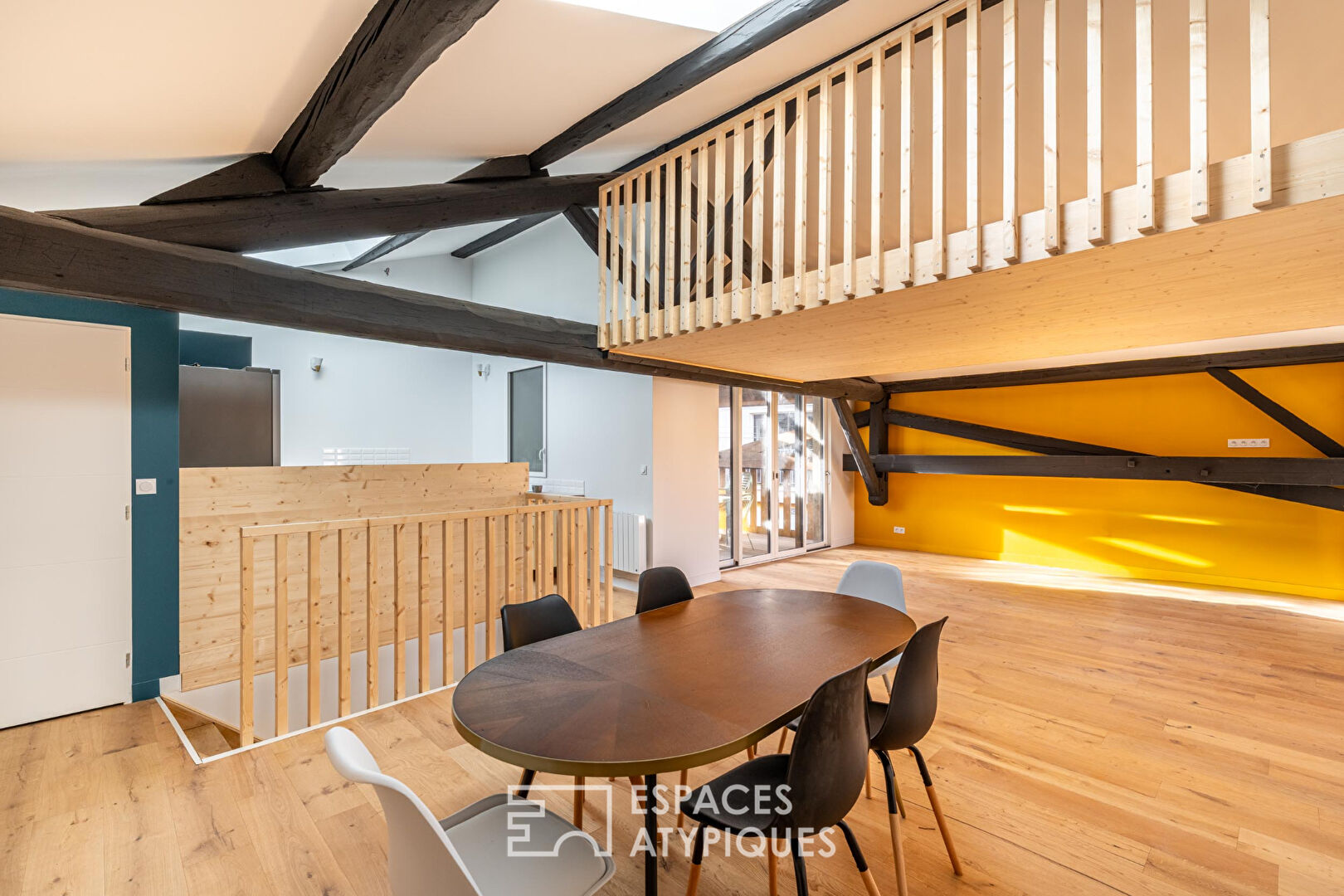 Agence immobilière de ESPACES ATYPIQUES LYON - ESPACES ATYPIQUES Villefranche