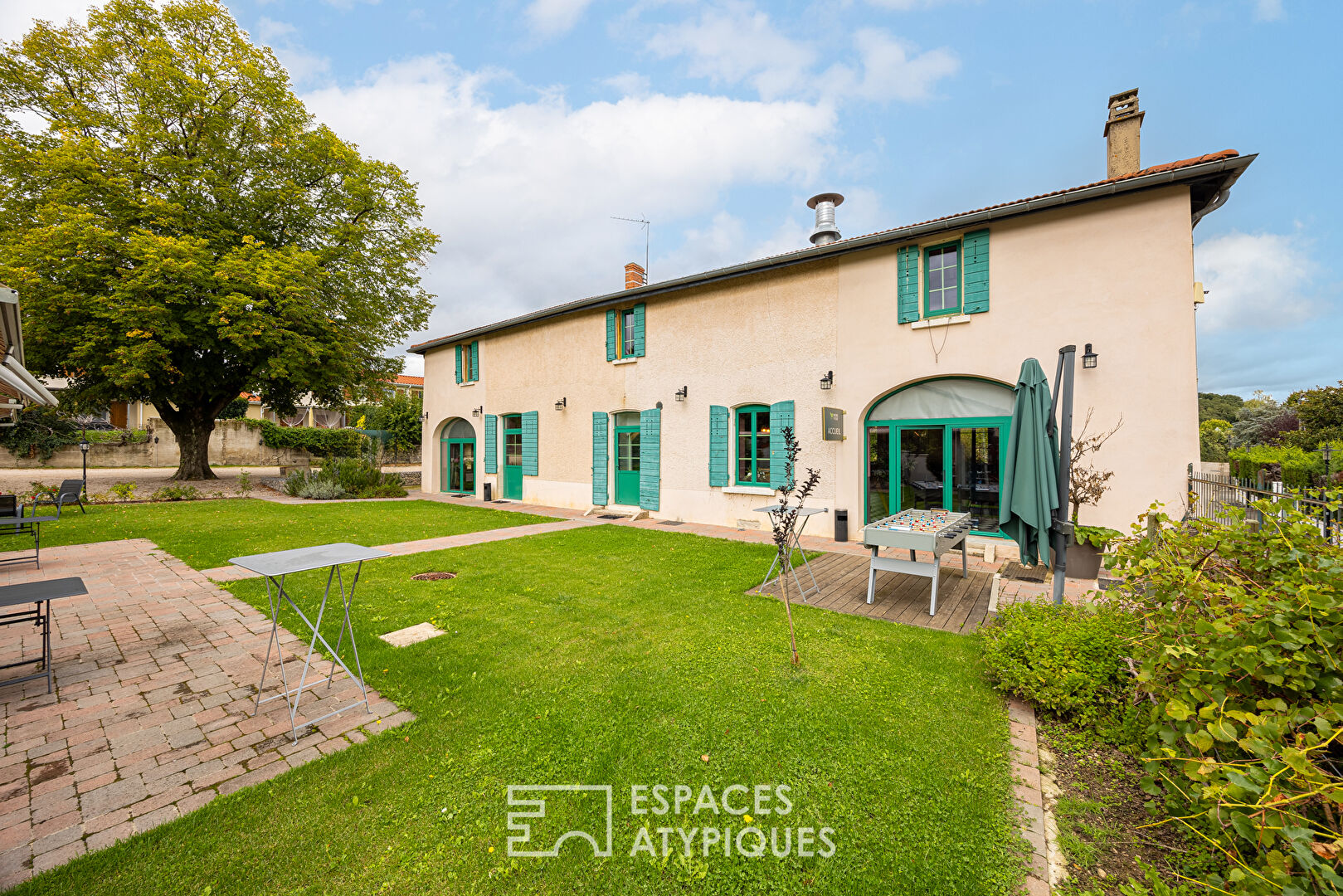 Photo Ancien prieuré rénové à Genas image 1/6