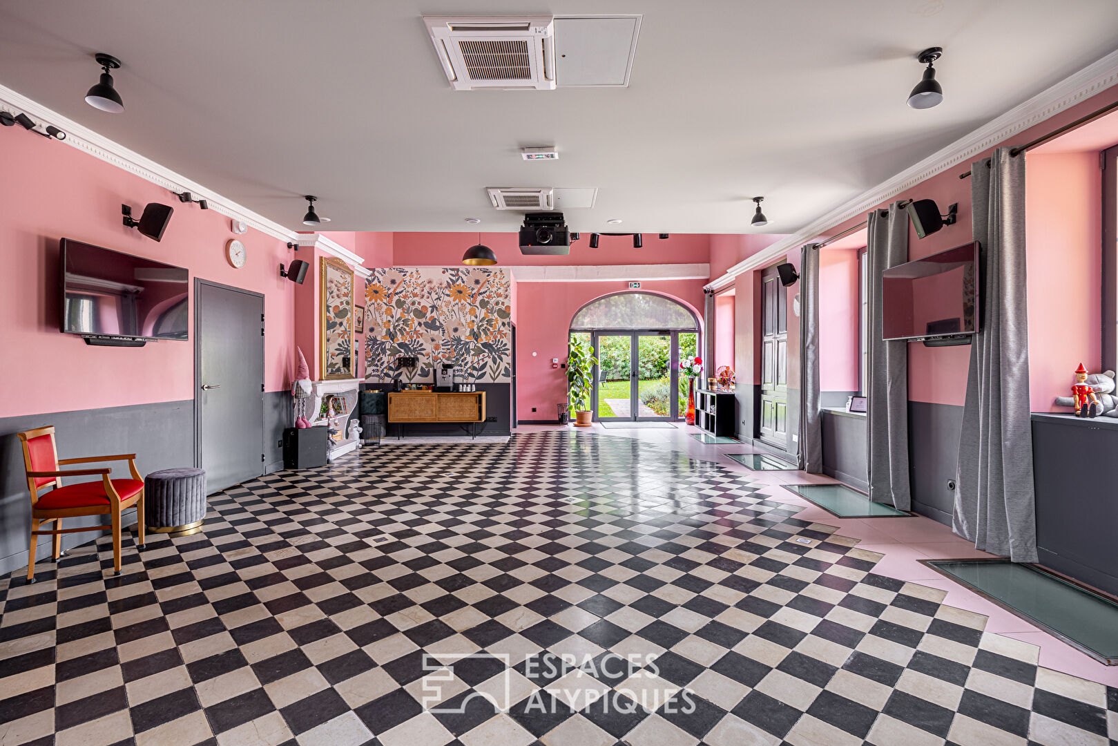 Photo Ancien prieuré rénové à Genas image 6/6