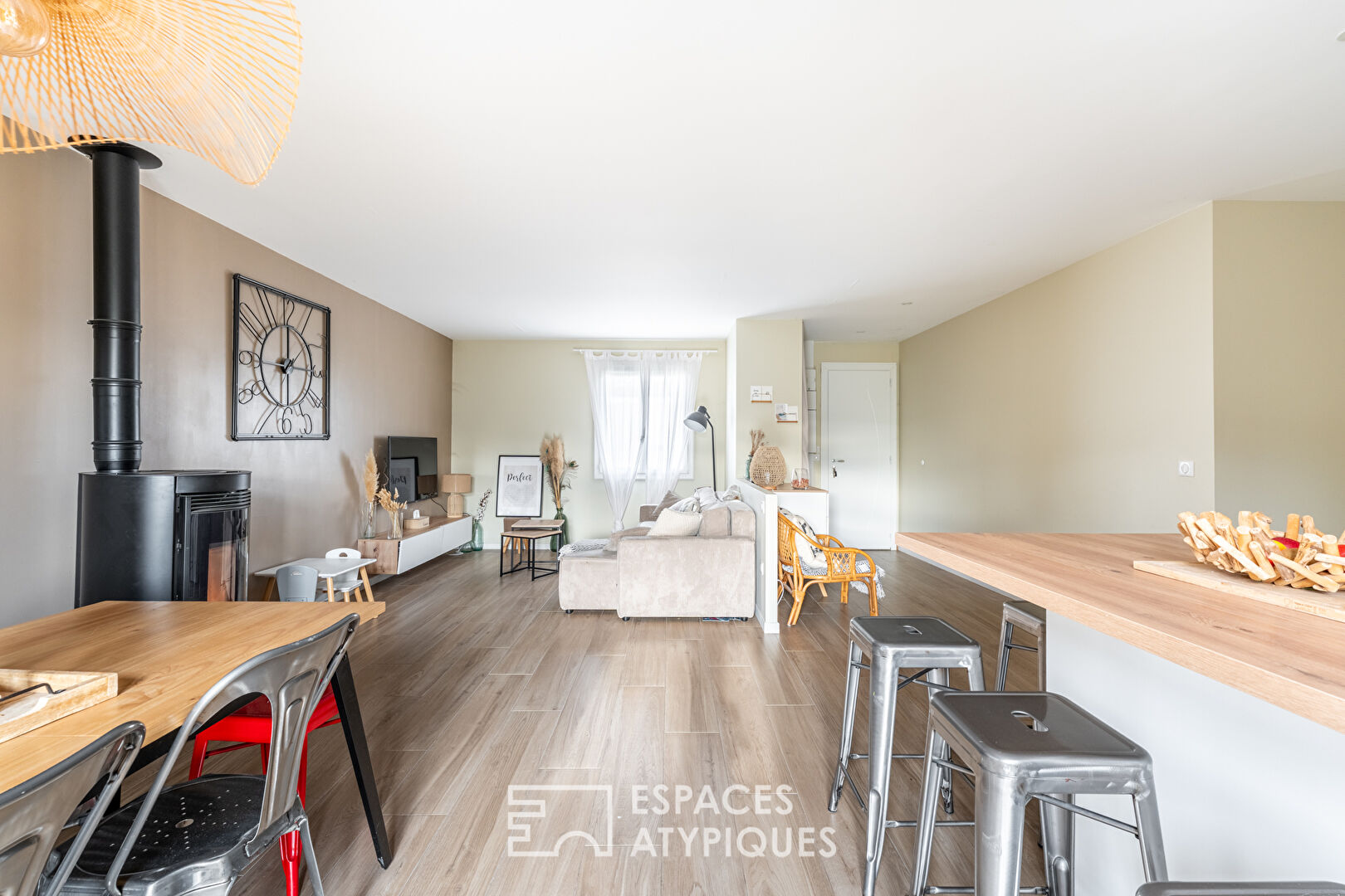 Agence immobilière de ESPACES ATYPIQUES LYON - ESPACES ATYPIQUES Villefranche